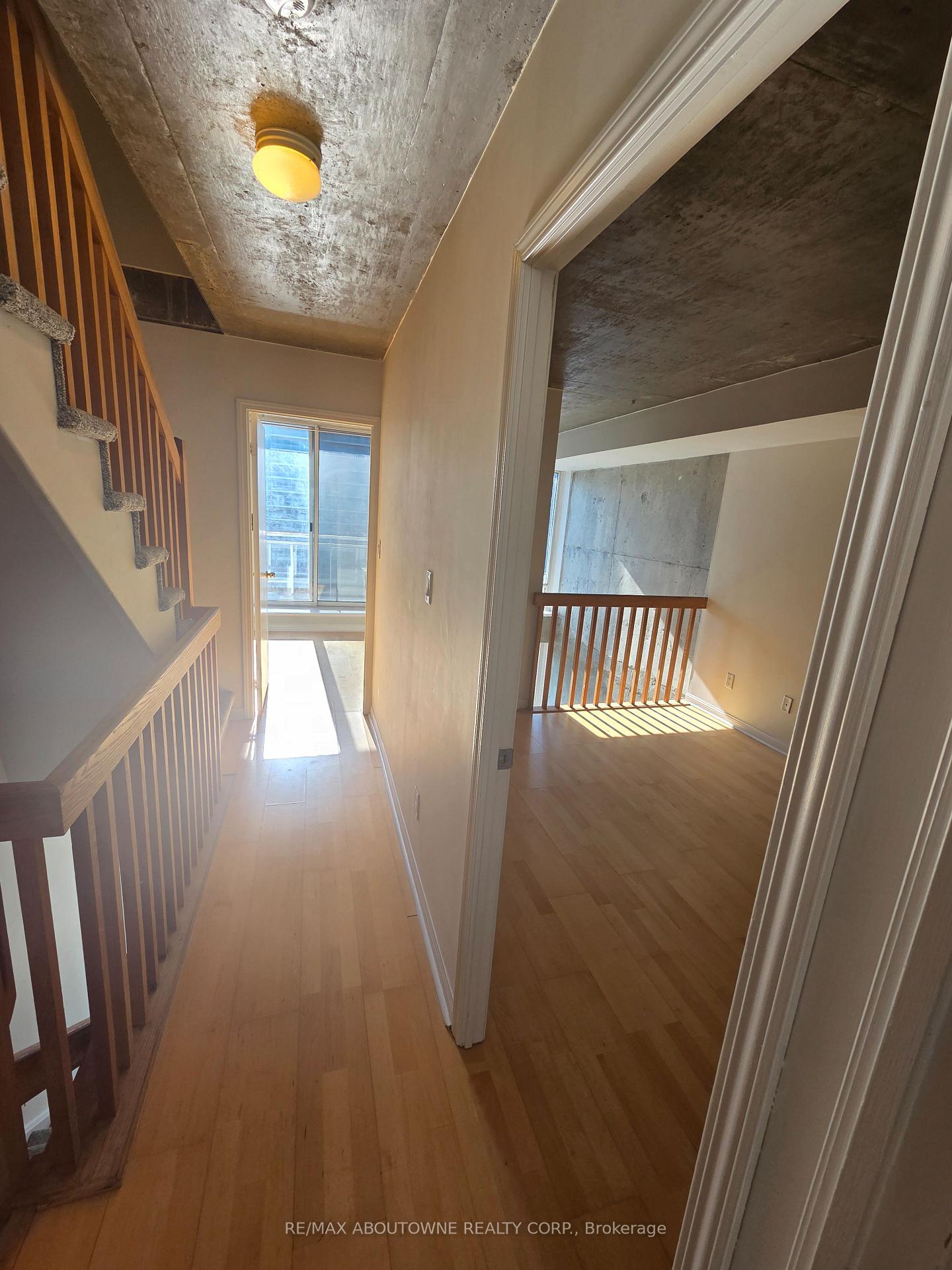 Photo 6 of Unit 1005, 1029 King Street W, Toronto, Niagara — HOMEH