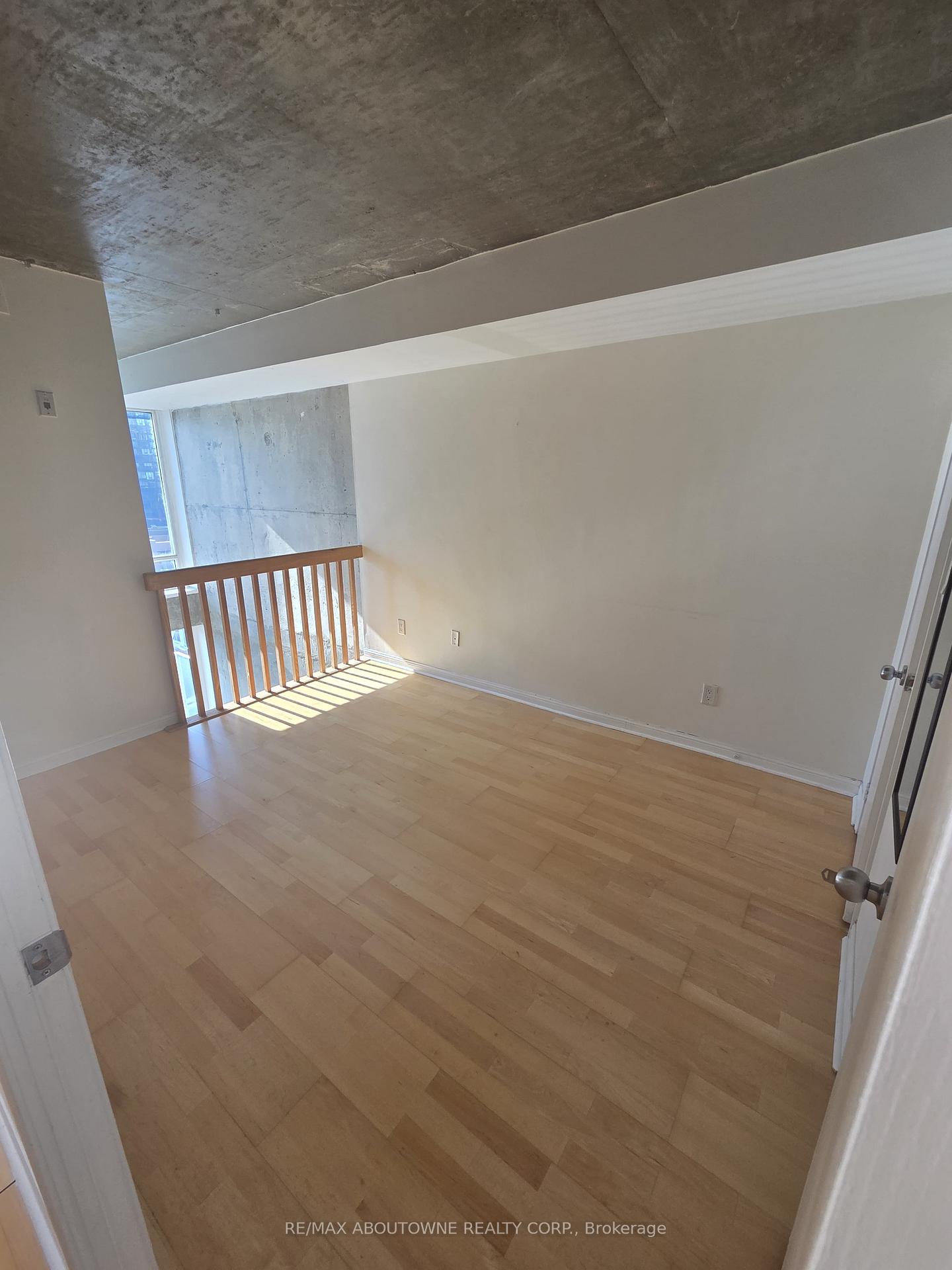 Photo 7 of Unit 1005, 1029 King Street W, Toronto, Niagara — HOMEH