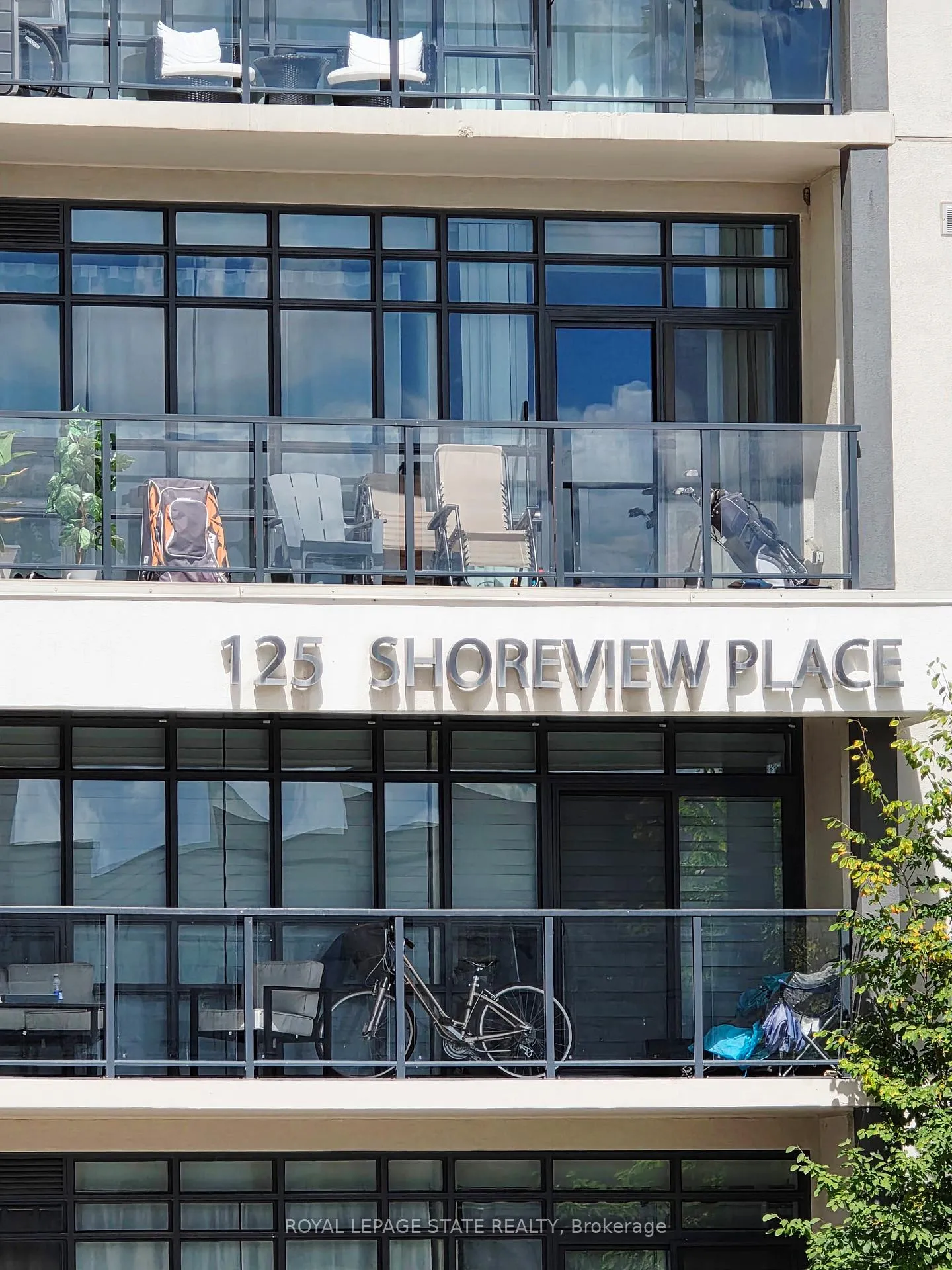 Photo 2 of Unit 307, 125 Shoreview Place, Hamilton, Lakeshore — HOMEH