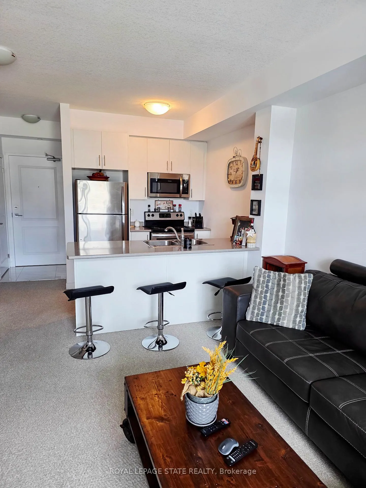 Photo 4 of Unit 307, 125 Shoreview Place, Hamilton, Lakeshore — HOMEH