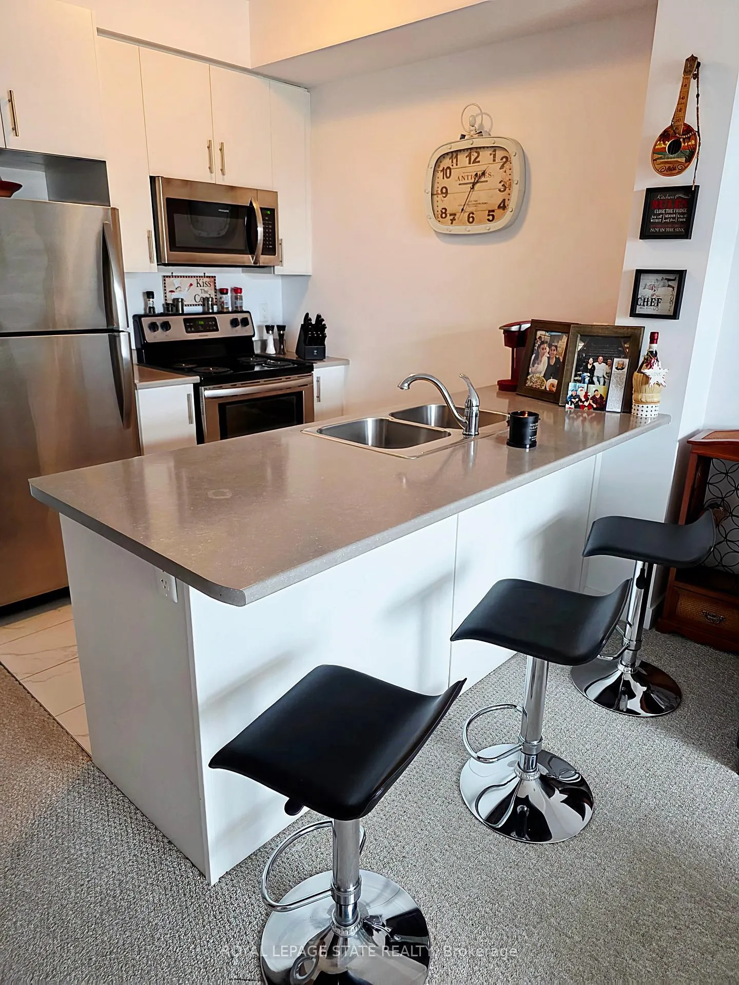 Photo 5 of Unit 307, 125 Shoreview Place, Hamilton, Lakeshore — HOMEH