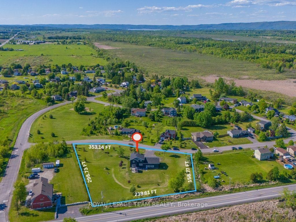 Photo 2 of 126 Grasshopper Lane, Ottawa, Dunrobin Shores — HOMEH