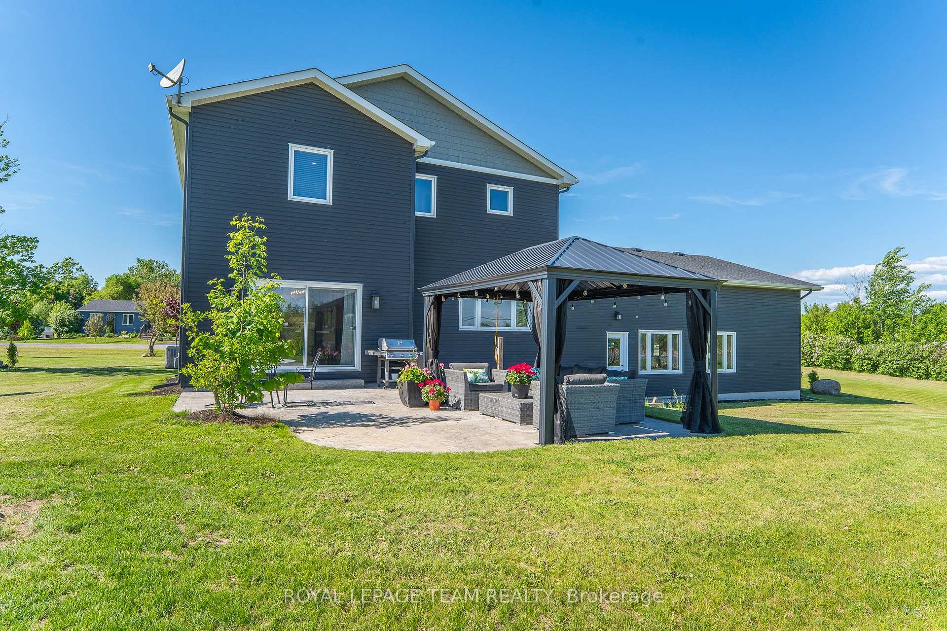 Photo 5 of 126 Grasshopper Lane, Ottawa, Dunrobin Shores — HOMEH