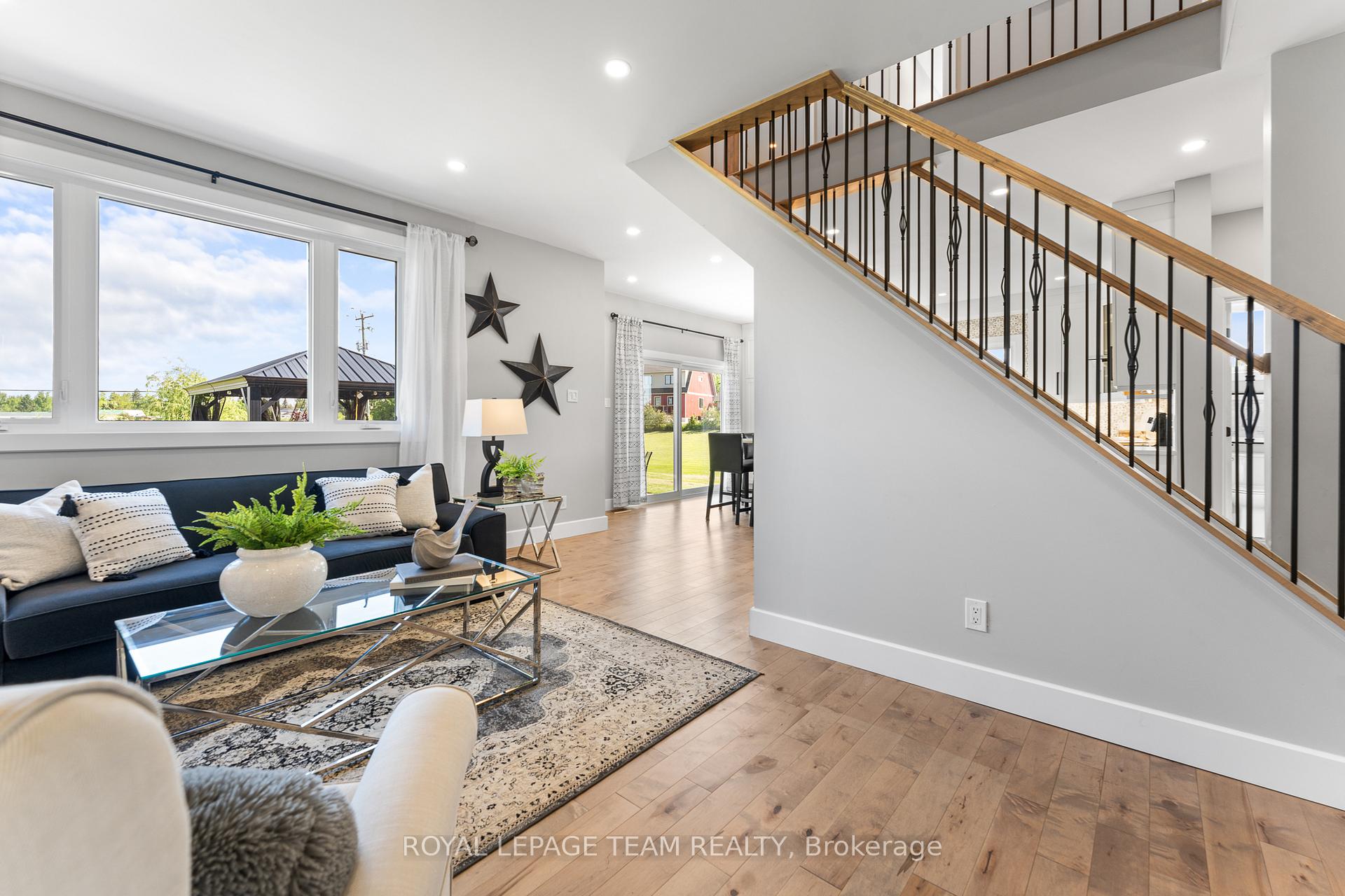 Photo 15 of 126 Grasshopper Lane, Ottawa, Dunrobin Shores — HOMEH