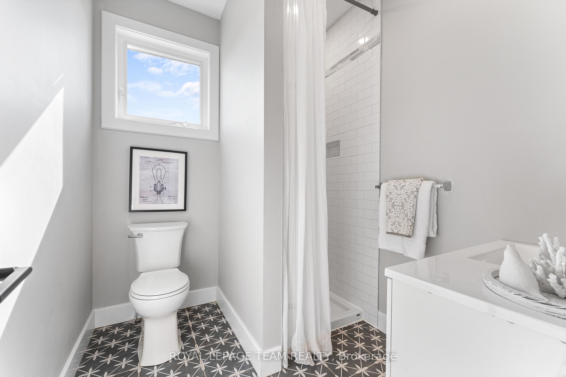 Photo 20 of 126 Grasshopper Lane, Ottawa, Dunrobin Shores — HOMEH