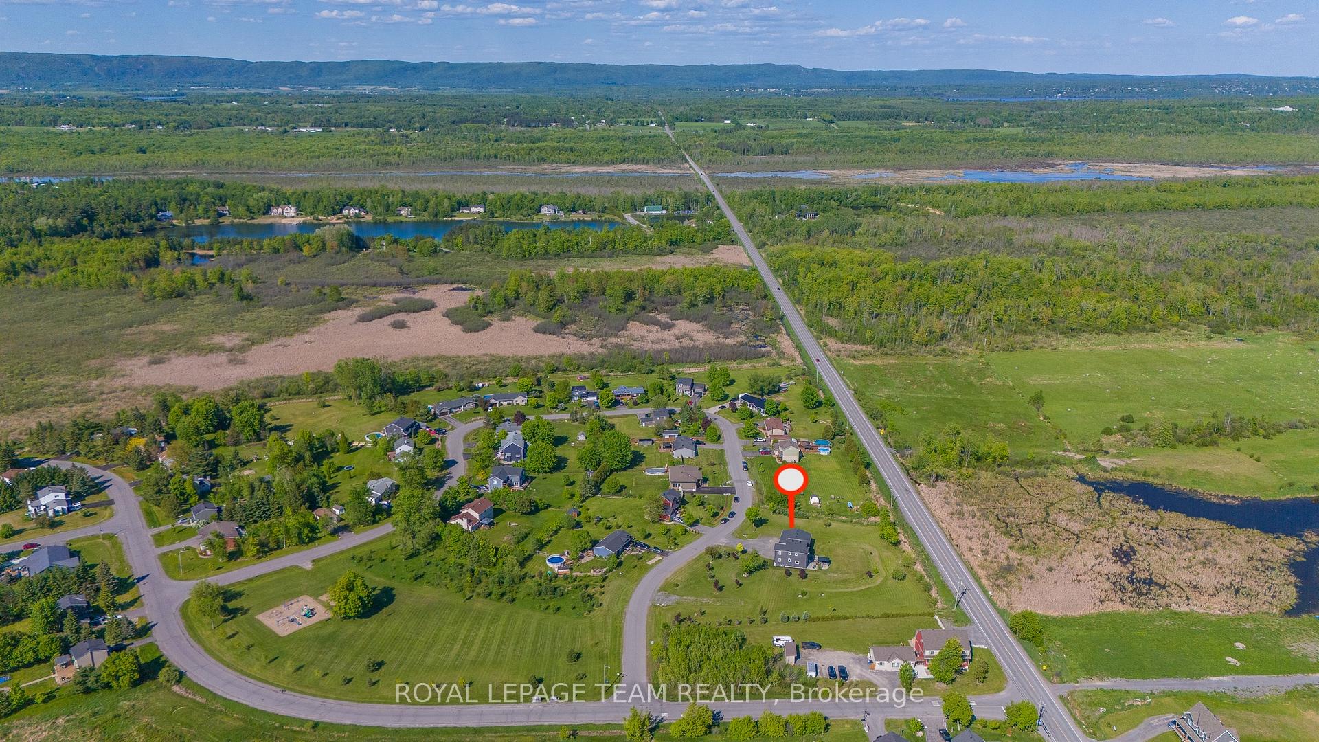 Photo 42 of 126 Grasshopper Lane, Ottawa, Dunrobin Shores — HOMEH