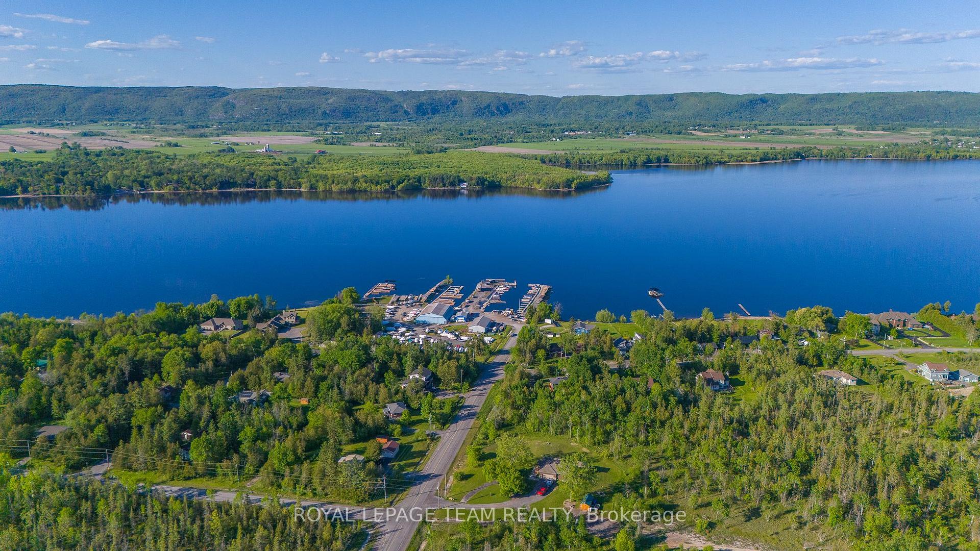 Photo 43 of 126 Grasshopper Lane, Ottawa, Dunrobin Shores — HOMEH