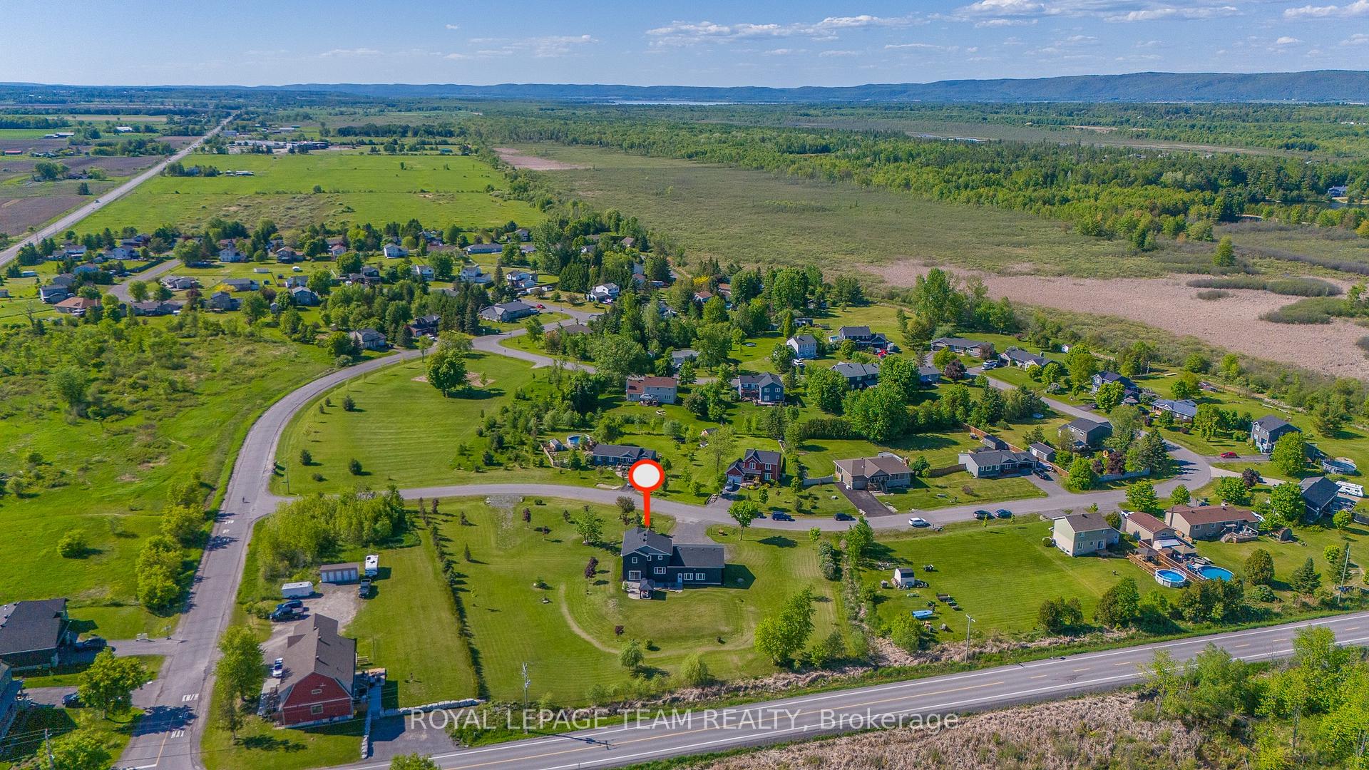 Photo 45 of 126 Grasshopper Lane, Ottawa, Dunrobin Shores — HOMEH