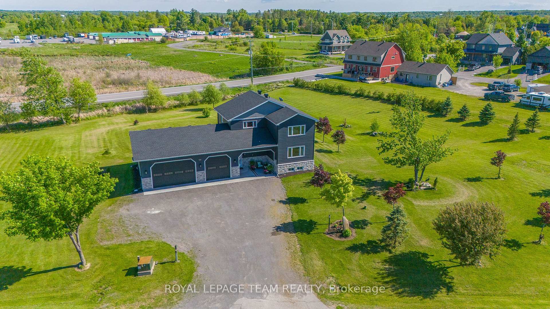 Photo 49 of 126 Grasshopper Lane, Ottawa, Dunrobin Shores — HOMEH