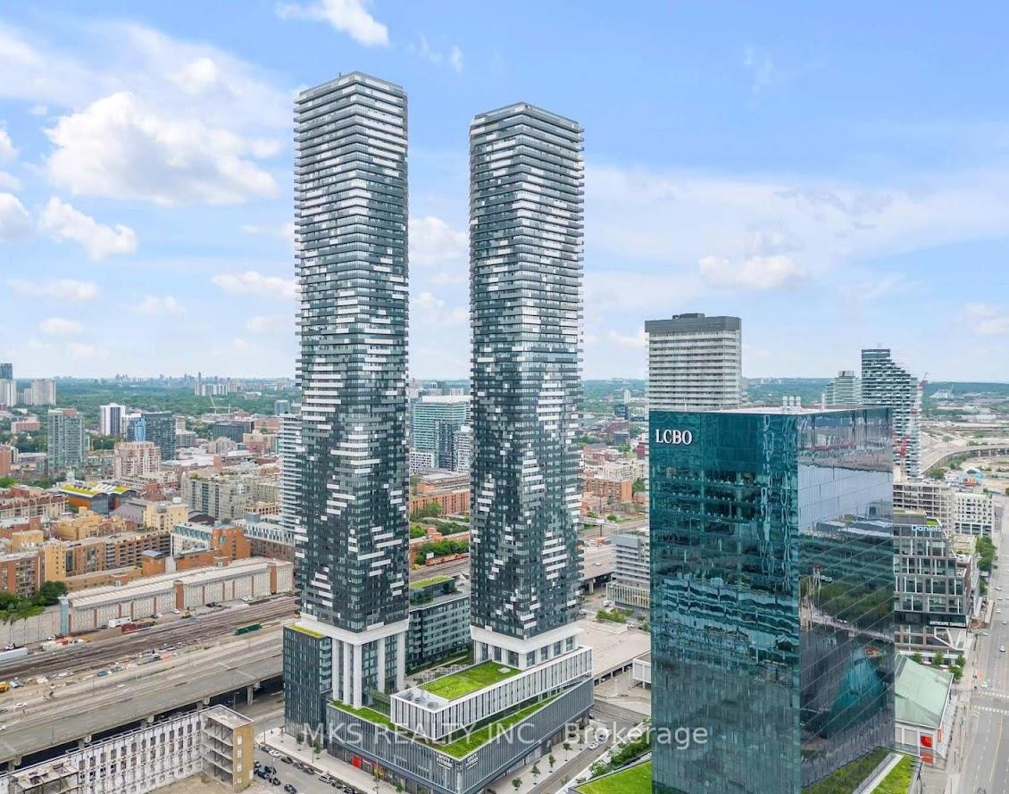 Photo 1 of Unit 3012, 138 Downes Street, Toronto, Waterfront Communities — HOMEH