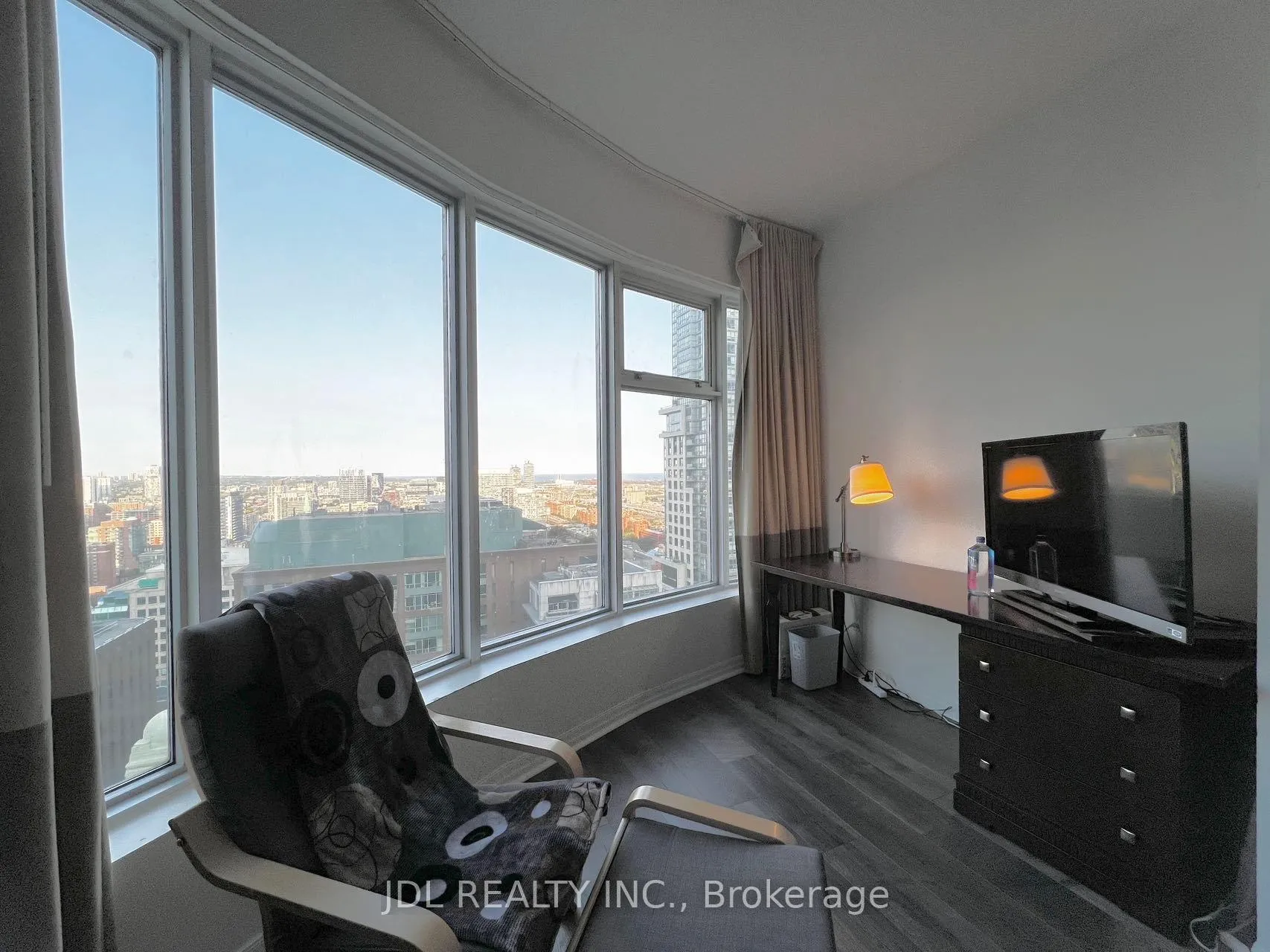 Photo 2 of Unit 2706, 1 King Street W, Toronto, Bay Street Corridor — HOMEH