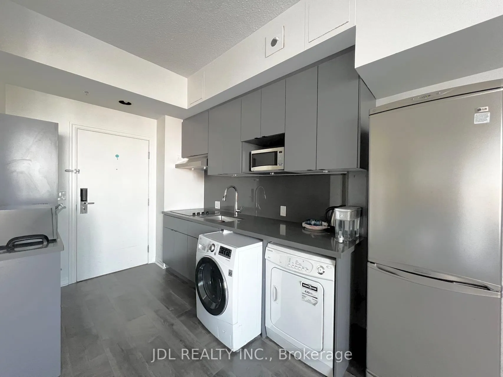Photo 4 of Unit 2706, 1 King Street W, Toronto, Bay Street Corridor — HOMEH