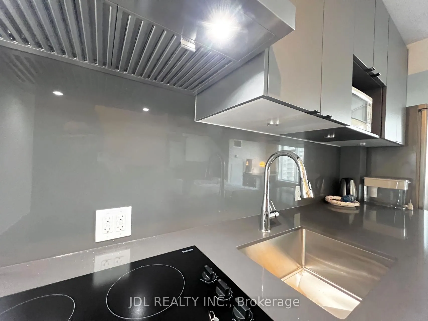 Photo 6 of Unit 2706, 1 King Street W, Toronto, Bay Street Corridor — HOMEH