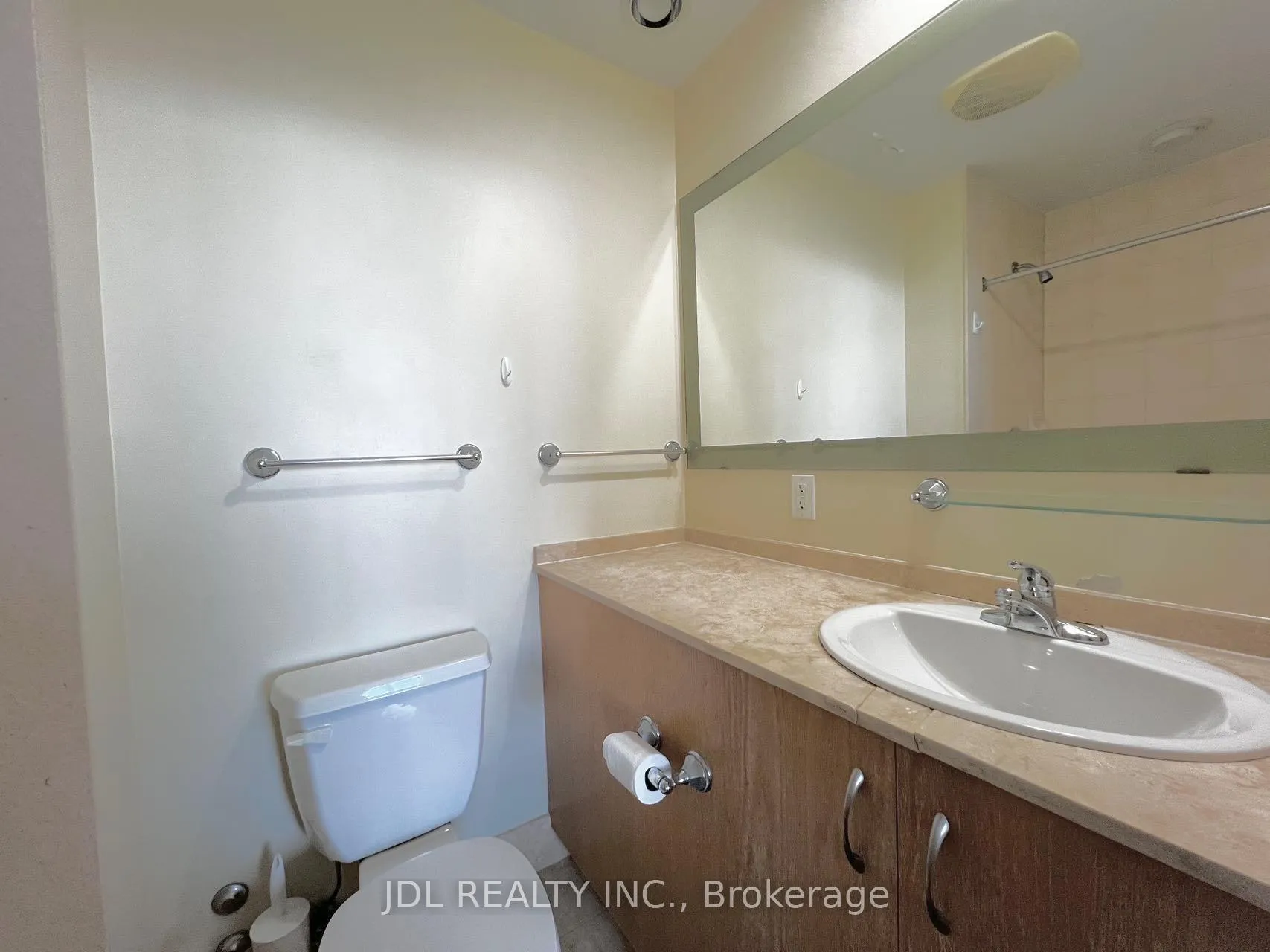 Photo 9 of Unit 2706, 1 King Street W, Toronto, Bay Street Corridor — HOMEH