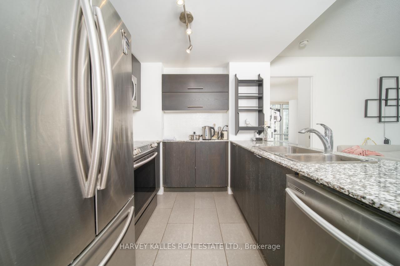 Photo 10 of Unit 3210, 15 Fort York Boulevard, Toronto, Waterfront Communities — HOMEH