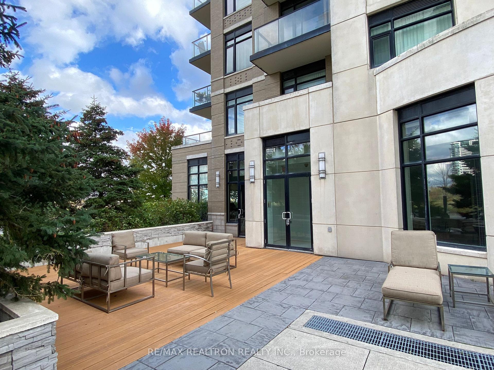 Photo 14 of Unit 307, 111 Upper Duke Crescent, Markham, Unionville — HOMEH