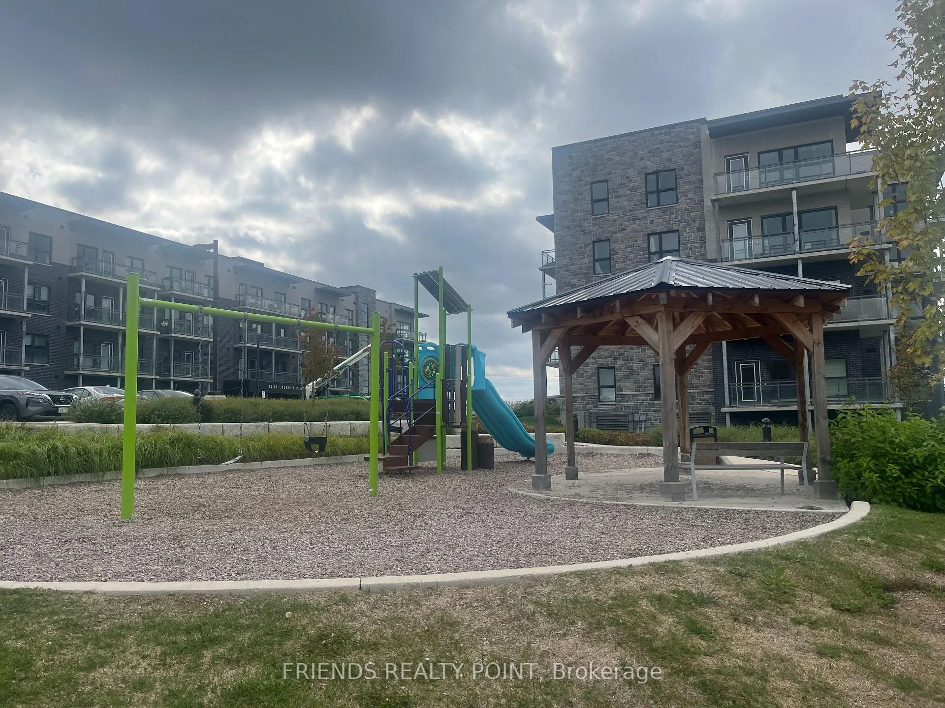 Photo 2 of Unit 316, 1100 Lackner Place S, Kitchener — HOMEH