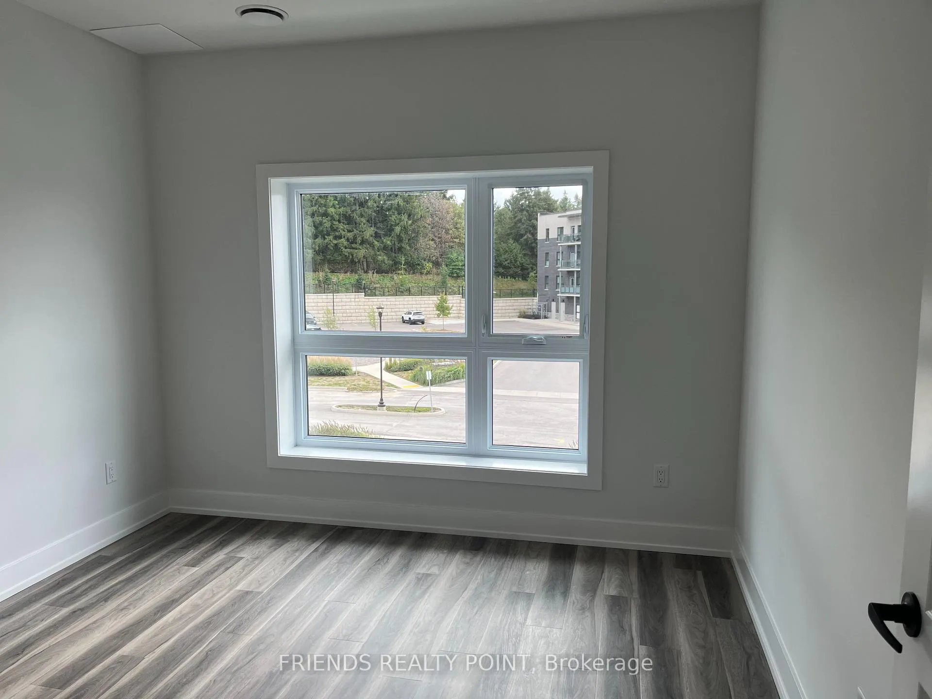 Photo 3 of Unit 316, 1100 Lackner Place S, Kitchener — HOMEH