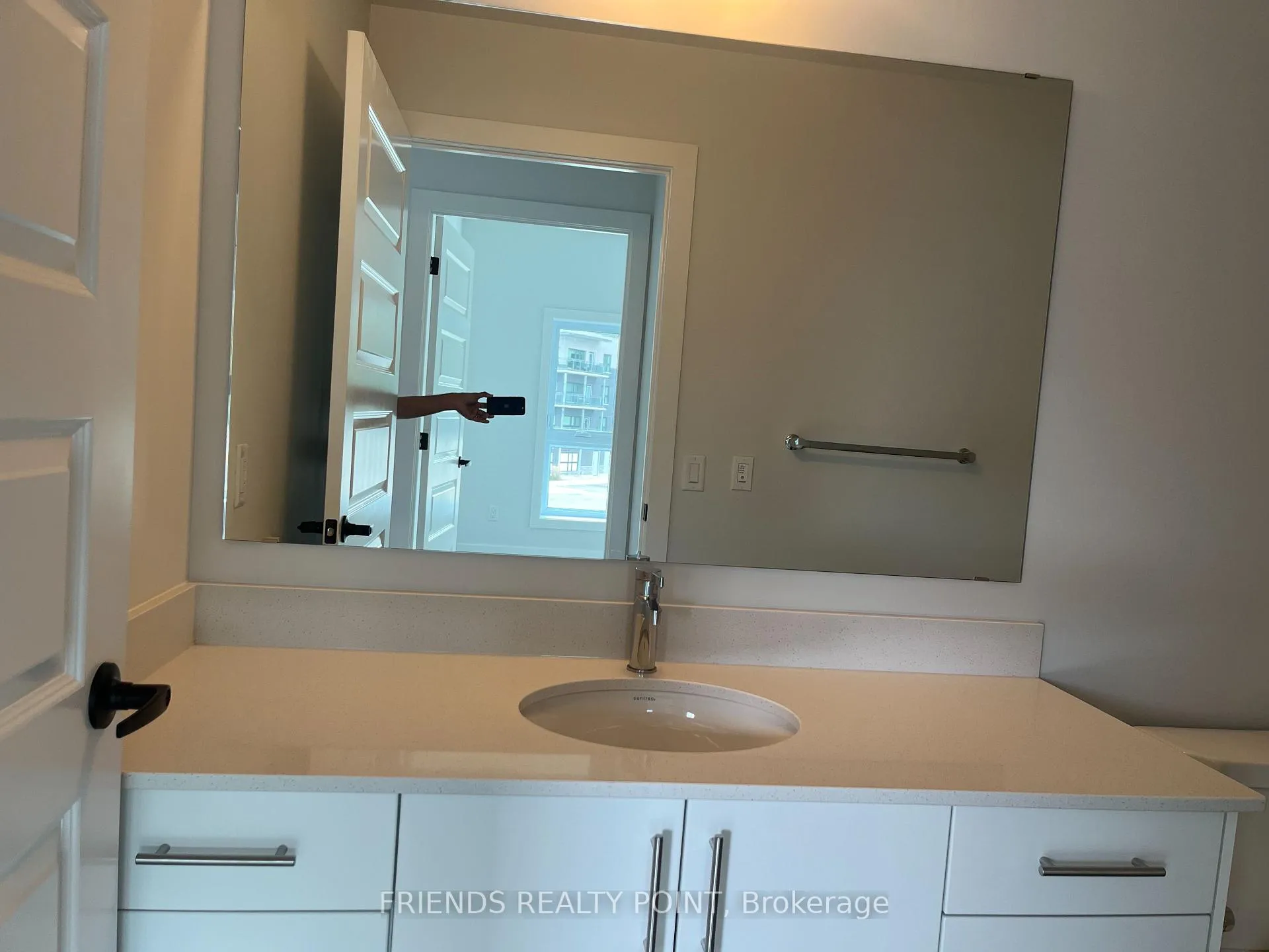 Photo 12 of Unit 316, 1100 Lackner Place S, Kitchener — HOMEH