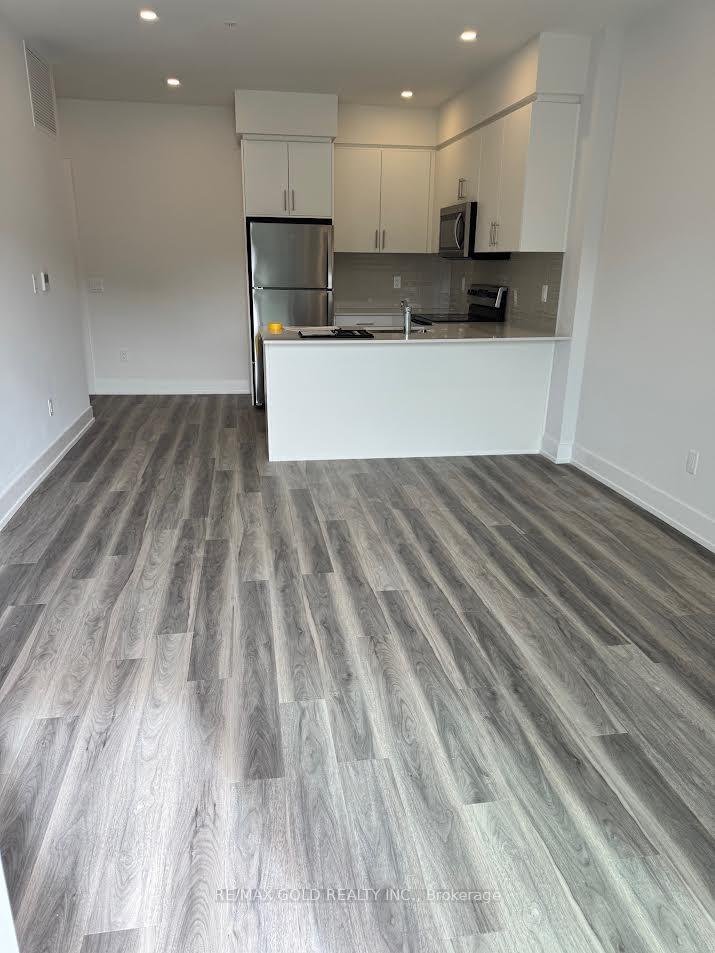 Photo 13 of 1100 Lackner Place, Kitchener — HOMEH