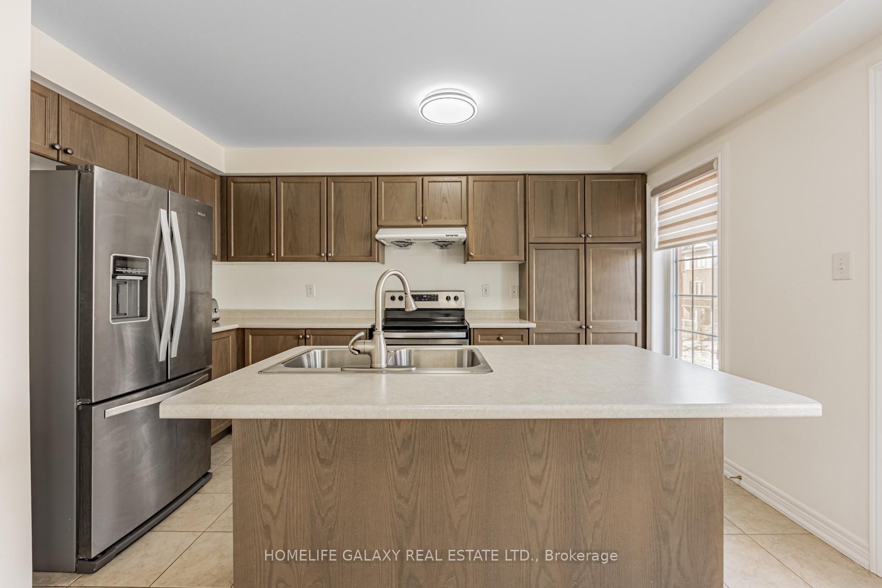 Photo 7 of 101 Ainley Road, Ajax, Central East — HOMEH