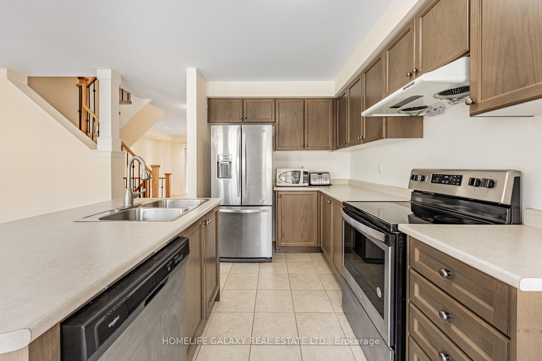 Photo 9 of 101 Ainley Road, Ajax, Central East — HOMEH