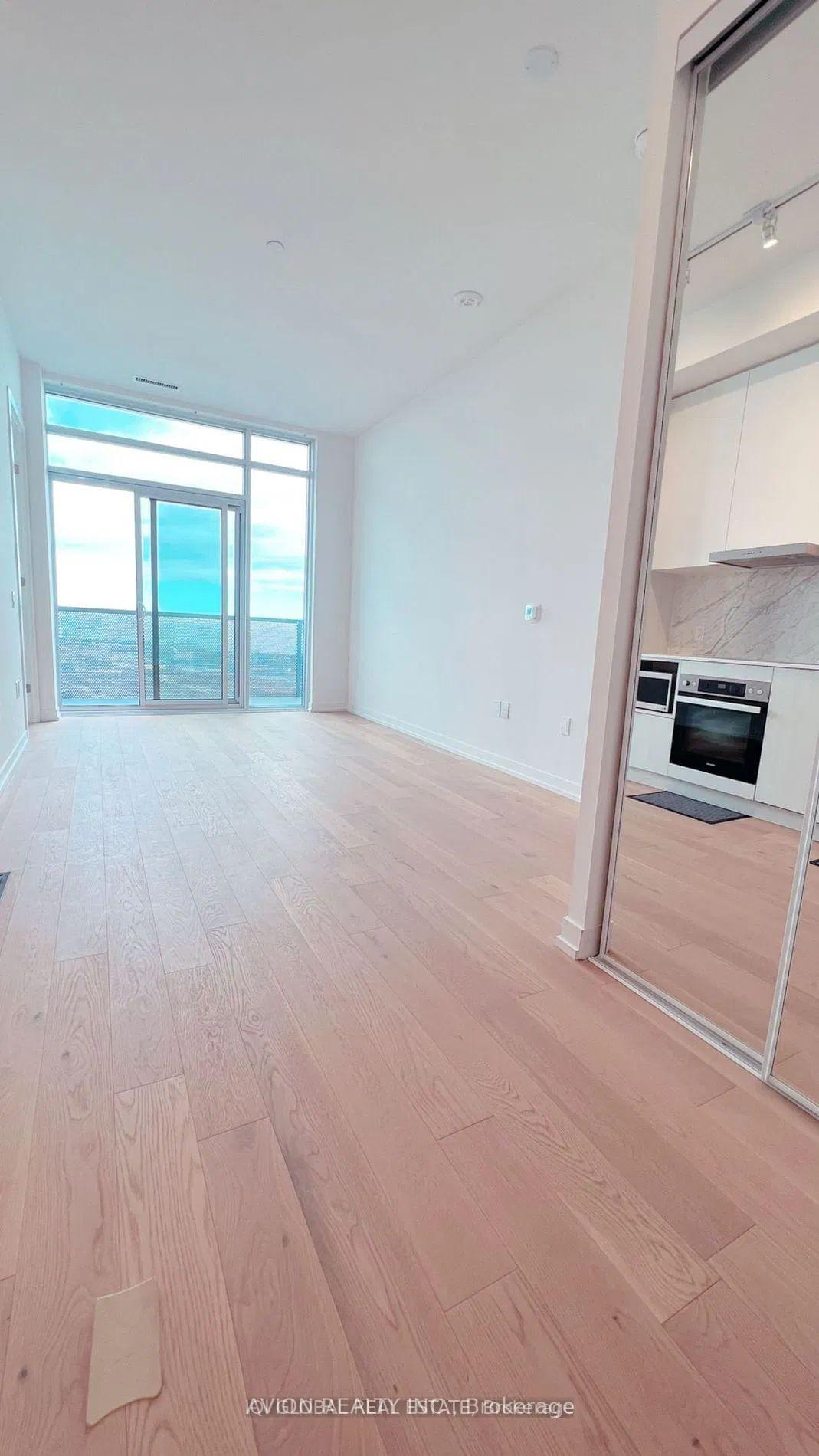 Photo 5 of Unit Ph1-05, 138 Downes Street, Toronto, Waterfront Communities — HOMEH