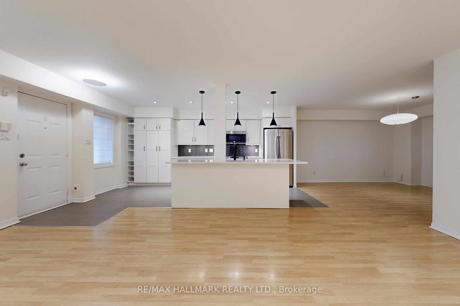 Photo 5 of Unit 608, 12 Sudbury Street, Toronto, Niagara — HOMEH