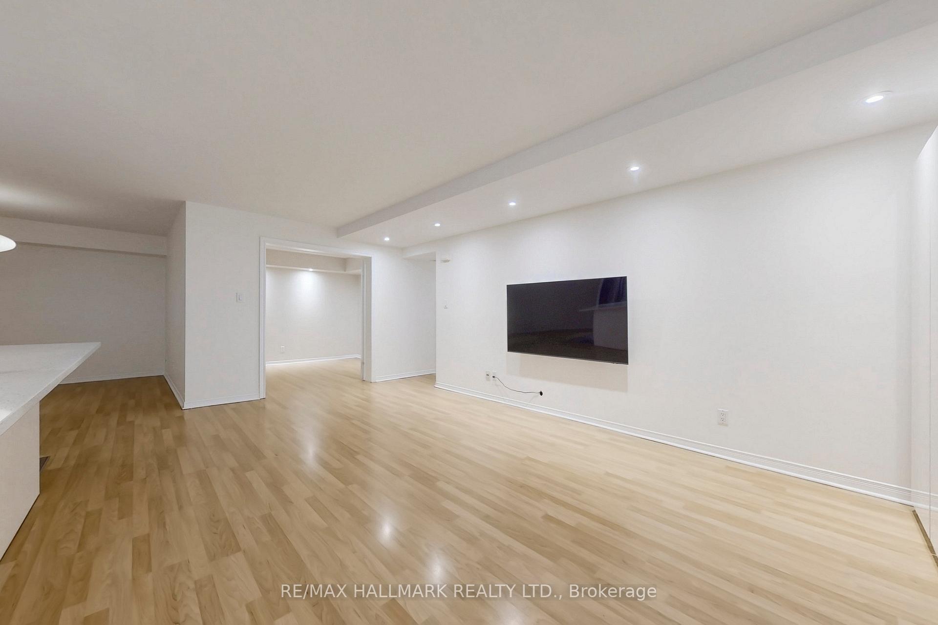 Photo 7 of Unit 608, 12 Sudbury Street, Toronto, Niagara — HOMEH