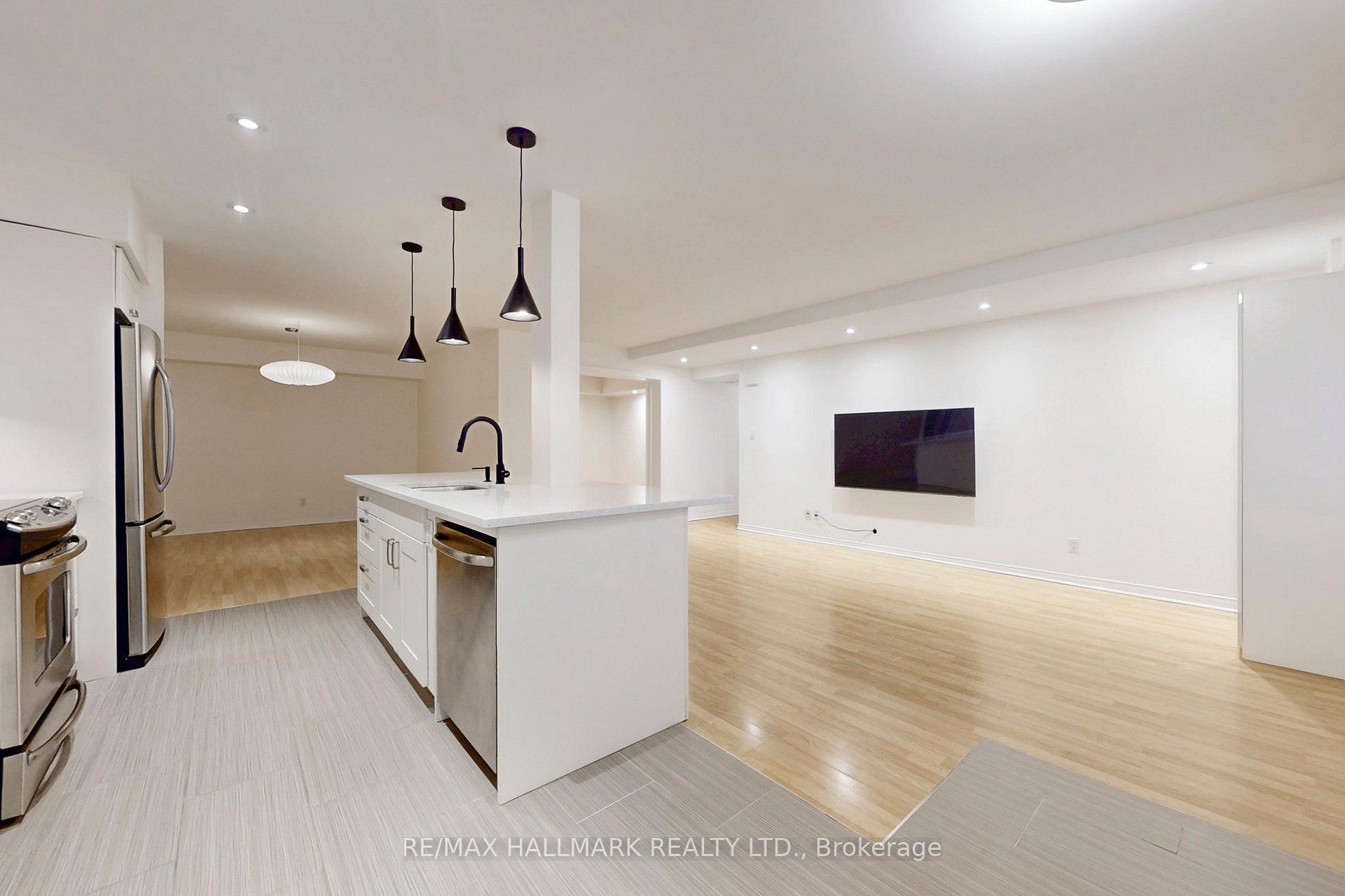 Photo 10 of Unit 608, 12 Sudbury Street, Toronto, Niagara — HOMEH