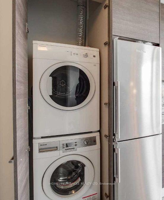 Photo 4 of Unit 2701, 28 Wellesley Street E, Toronto, Church-Yonge Corridor — HOMEH