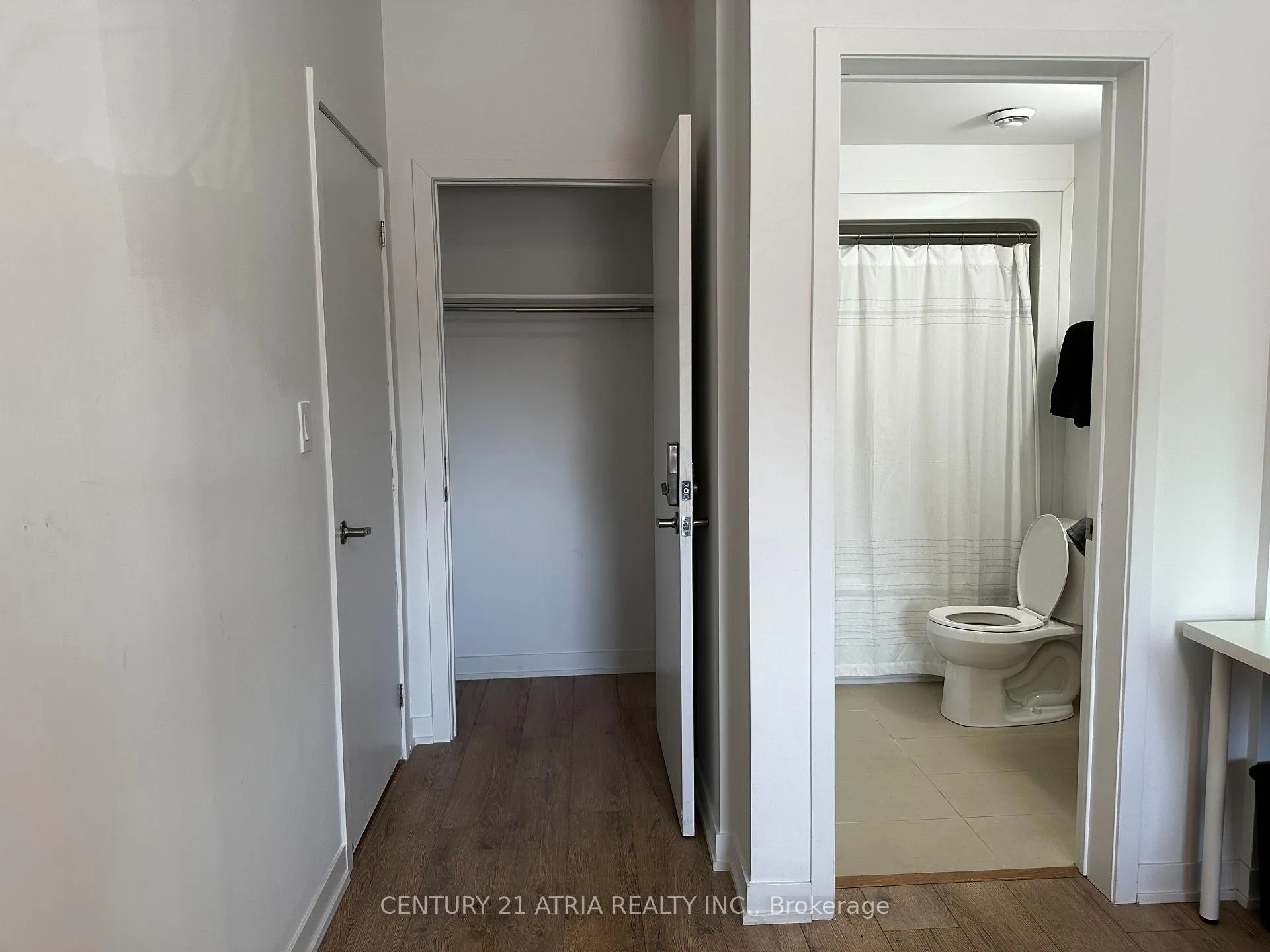 Photo 5 of Unit 105, 1780 Simcoe Street N, Oshawa, Samac — HOMEH