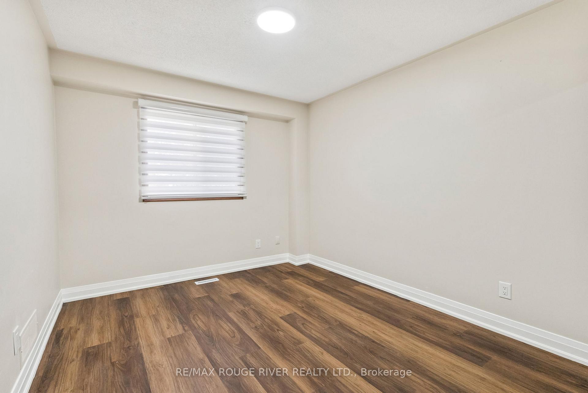 Photo 34 of 16 Borland Court, Clarington, Bowmanville — HOMEH