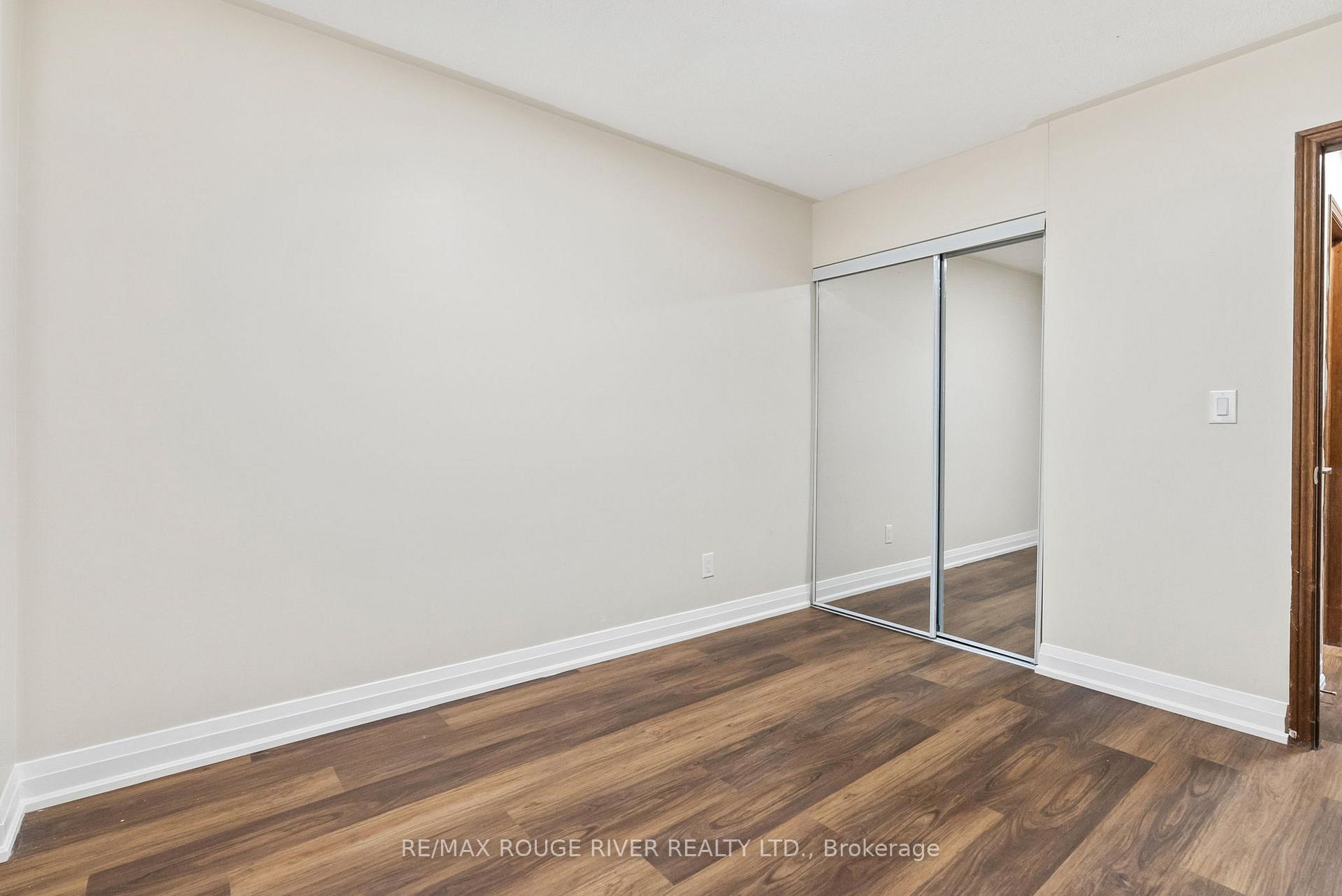 Photo 35 of 16 Borland Court, Clarington, Bowmanville — HOMEH