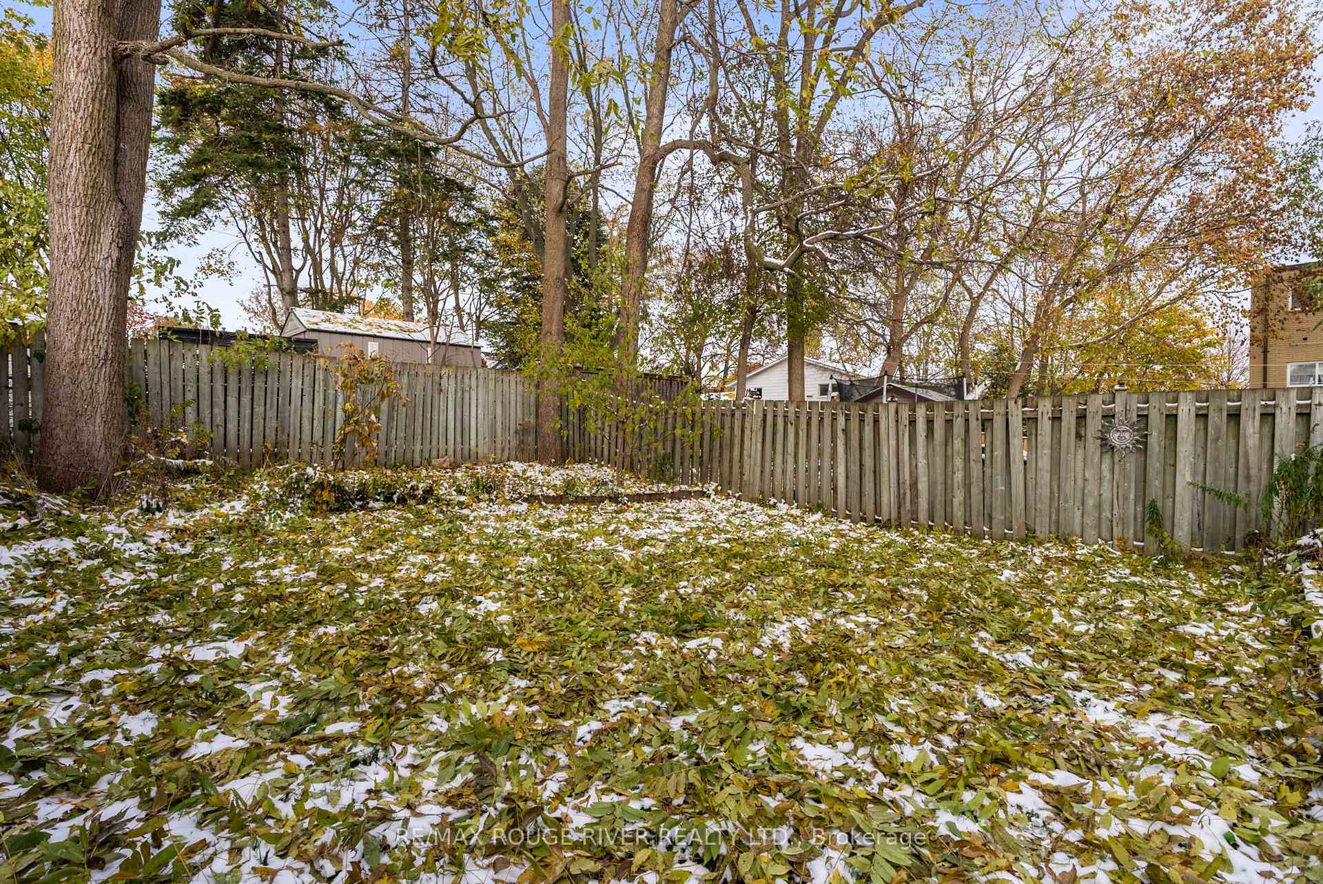 Photo 42 of 16 Borland Court, Clarington, Bowmanville — HOMEH