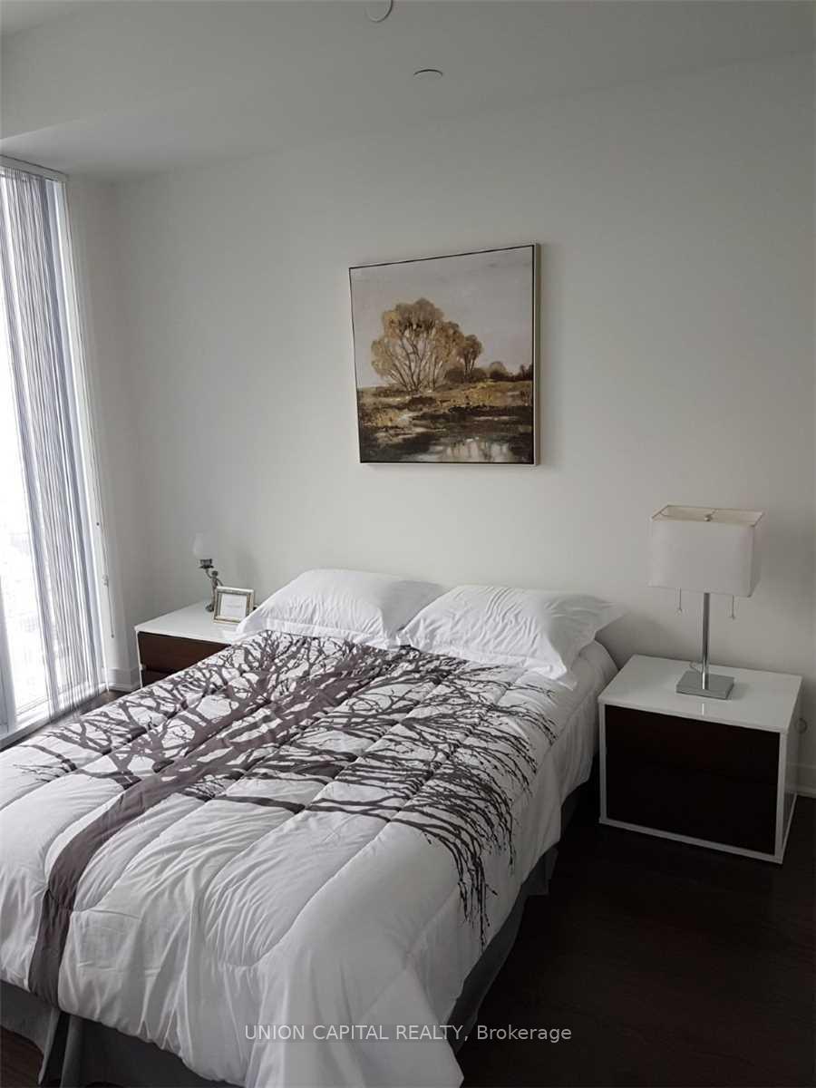 Photo 4 of Unit 7002, 88 Harbour Street, Toronto, Waterfront Communities — HOMEH