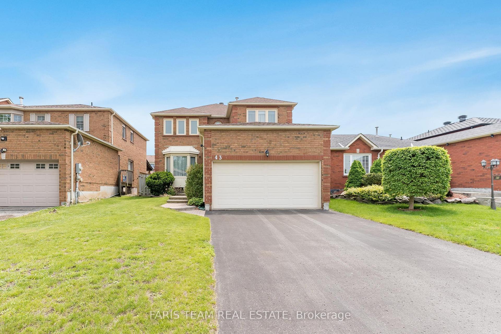 Photo 1 of 43 McDougall Drive, Barrie, West Bayfield — HOMEH