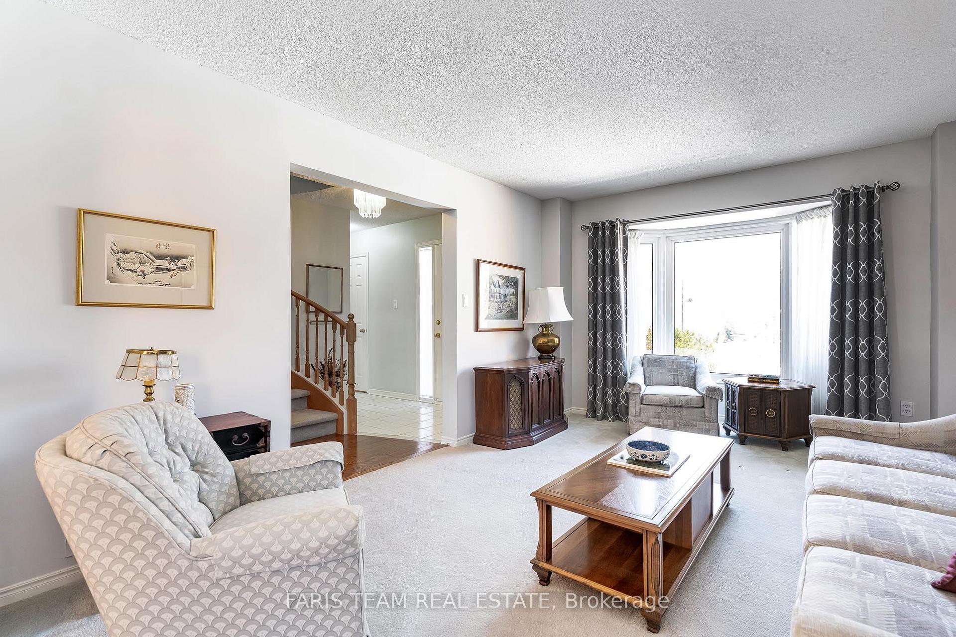 Photo 9 of 43 McDougall Drive, Barrie, West Bayfield — HOMEH
