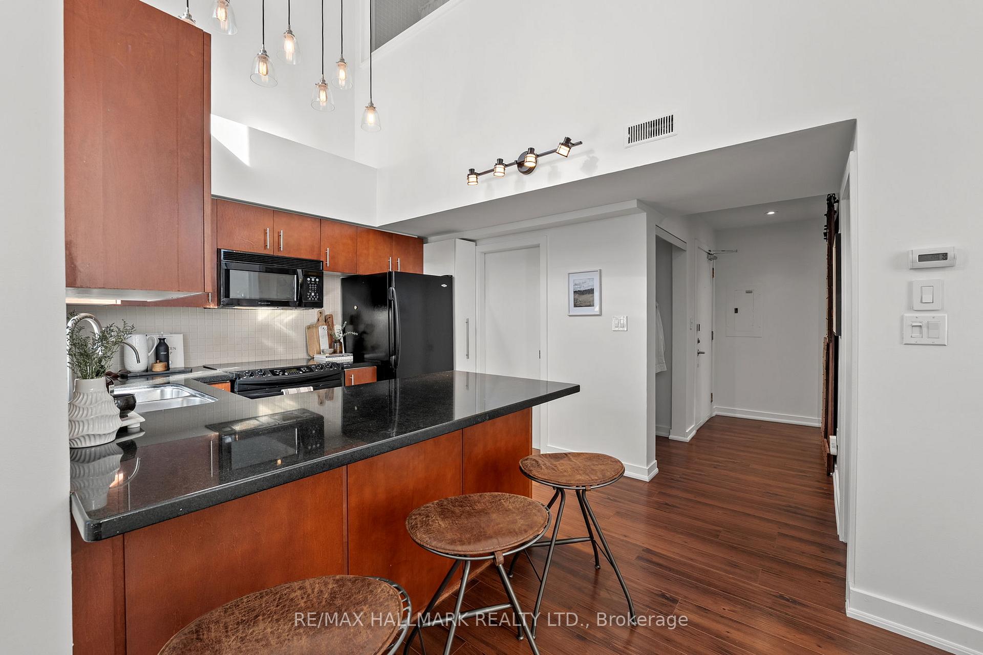 Photo 3 of Unit 302, 21 Earl Street, Toronto, North St. James Town — HOMEH