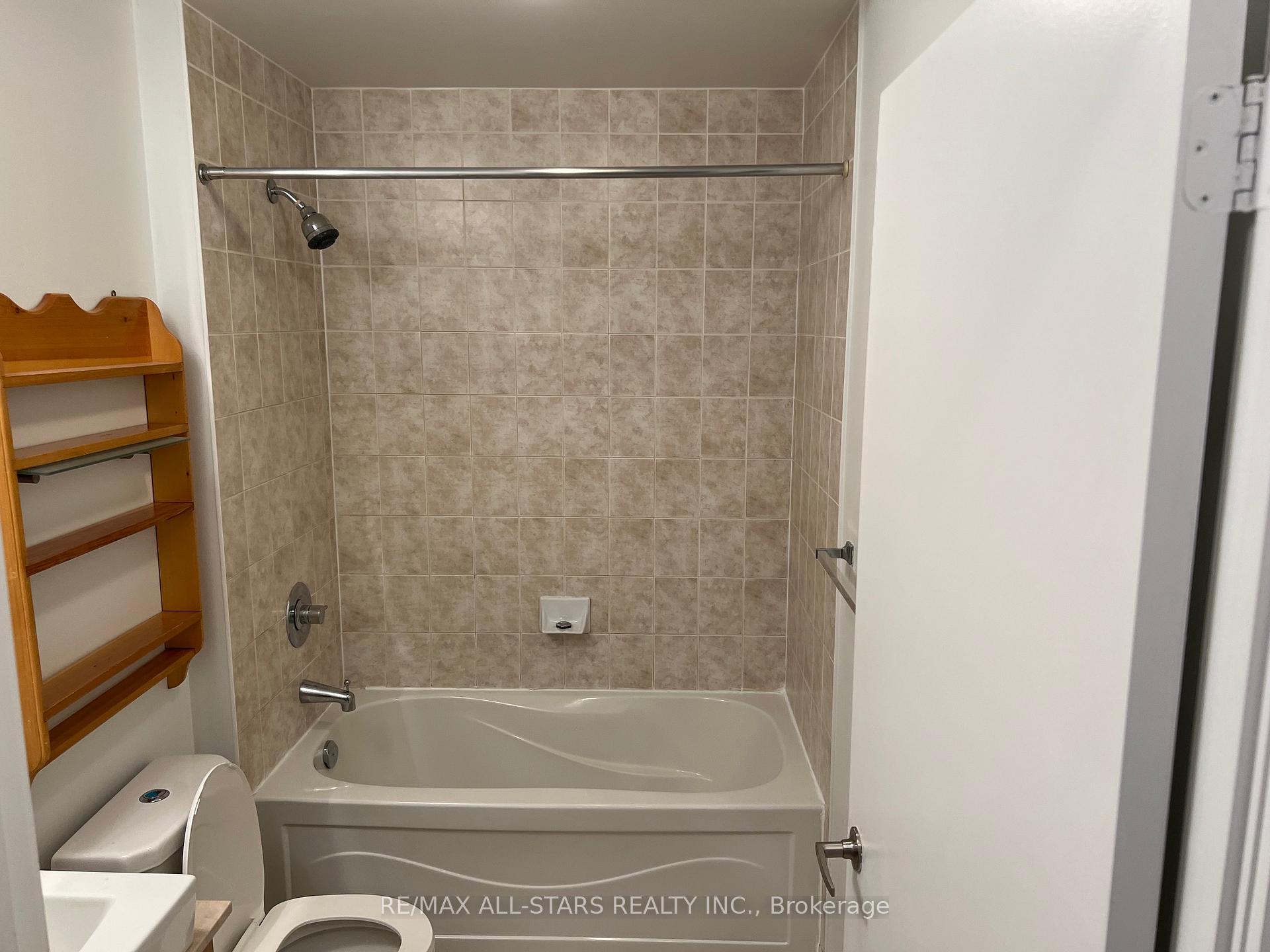 Photo 6 of Unit 3107, 65 Bremner Boulevard, Toronto, Waterfront Communities — HOMEH