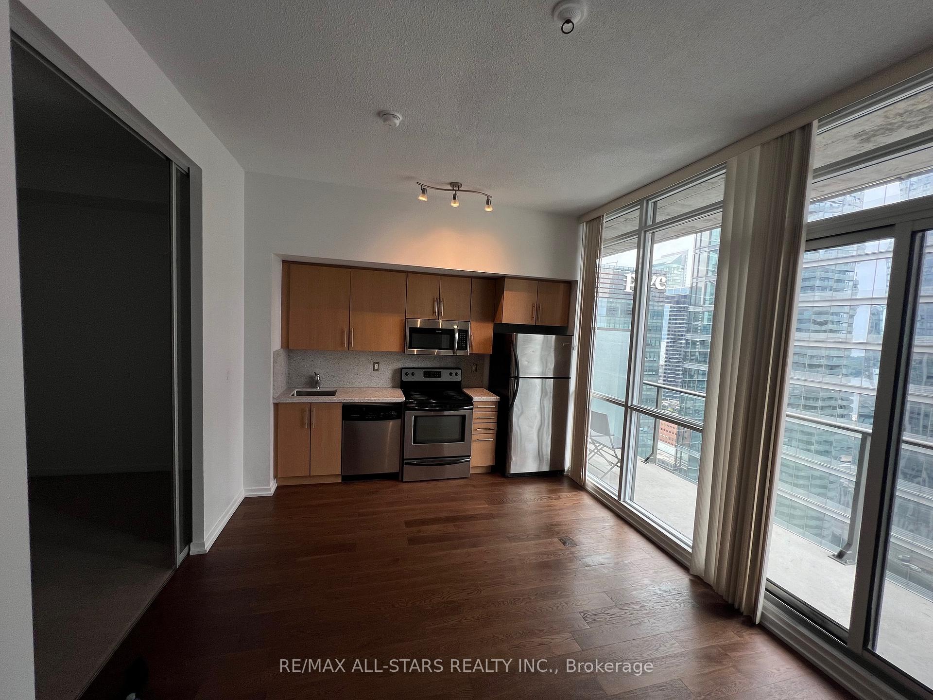 Photo 12 of Unit 3107, 65 Bremner Boulevard, Toronto, Waterfront Communities — HOMEH