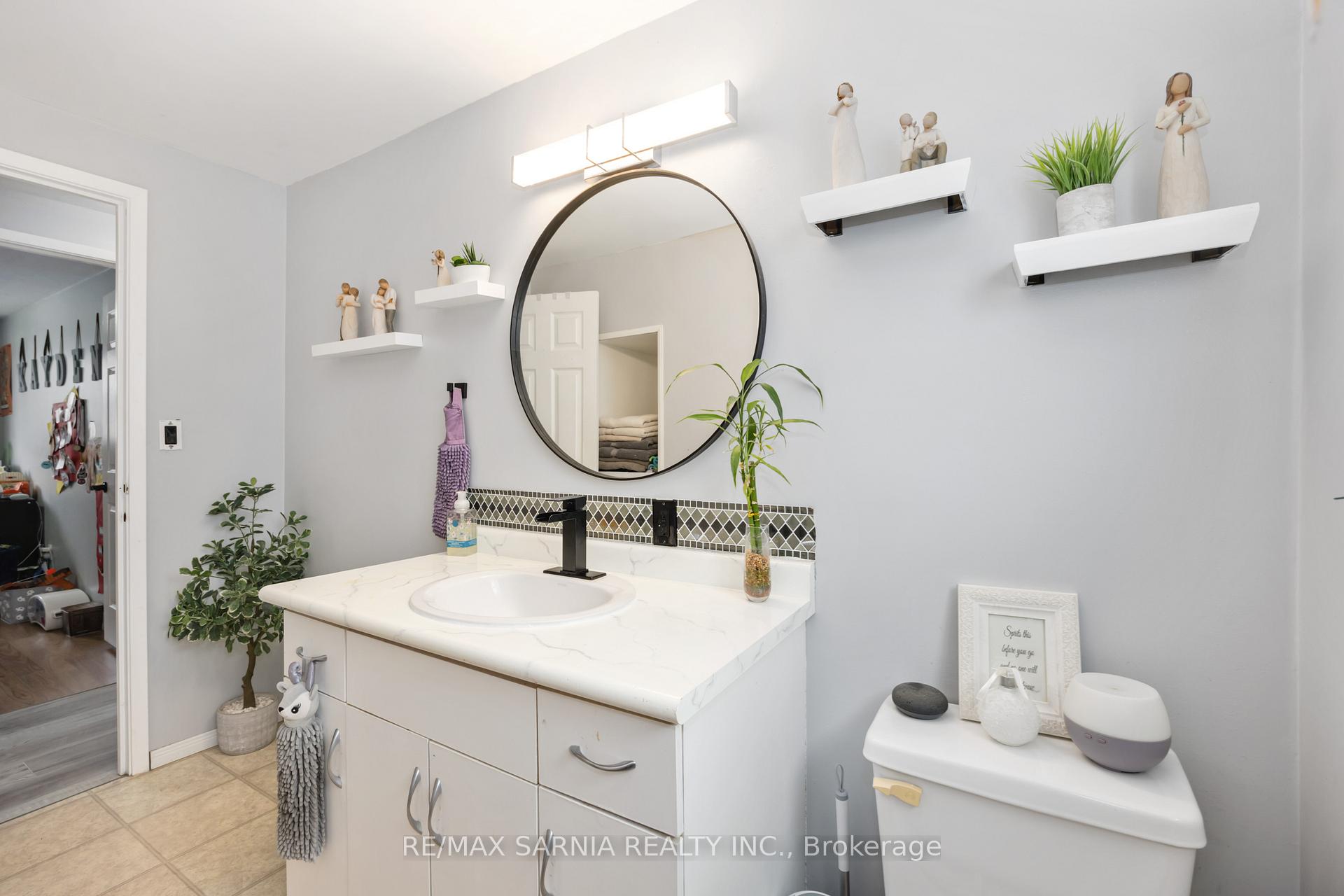 Photo 13 of 146 Michener Road, Chatham-Kent, Chatham — HOMEH