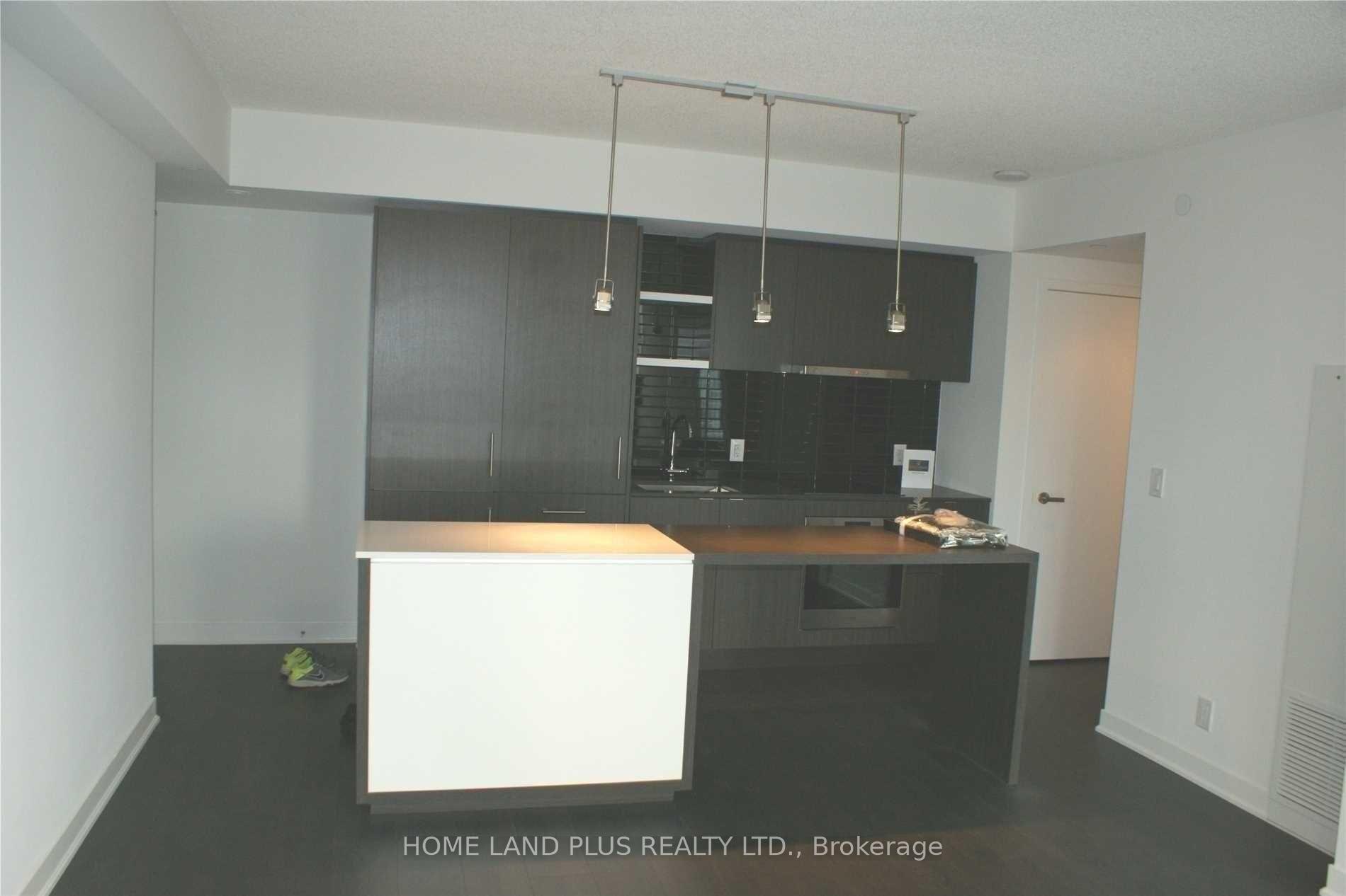 Photo 4 of Unit 2206, 88 Harbour Street E, Toronto, Waterfront Communities — HOMEH