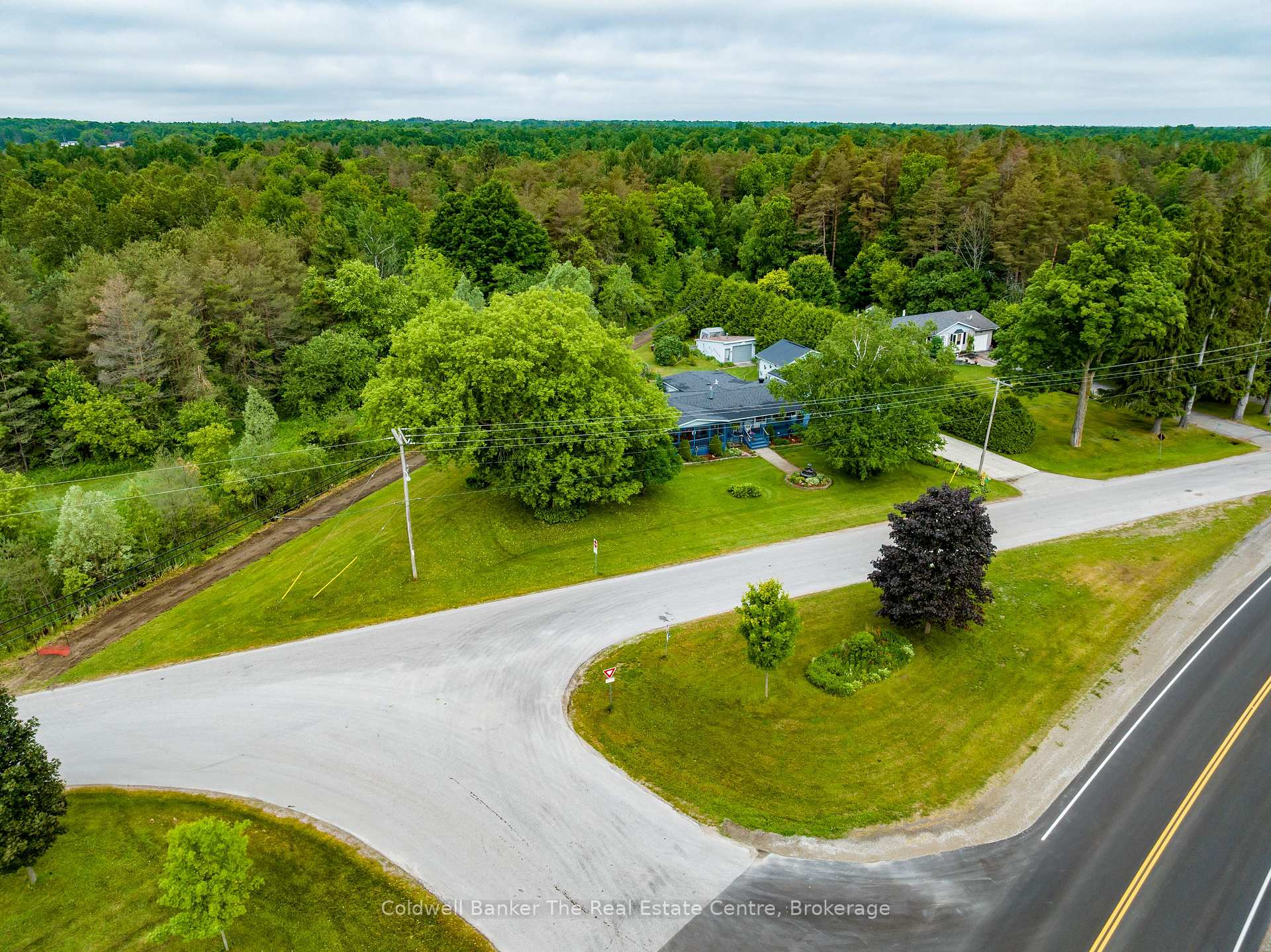Photo 5 of 3354 McCarthy Drive, Clearview, Brentwood — HOMEH