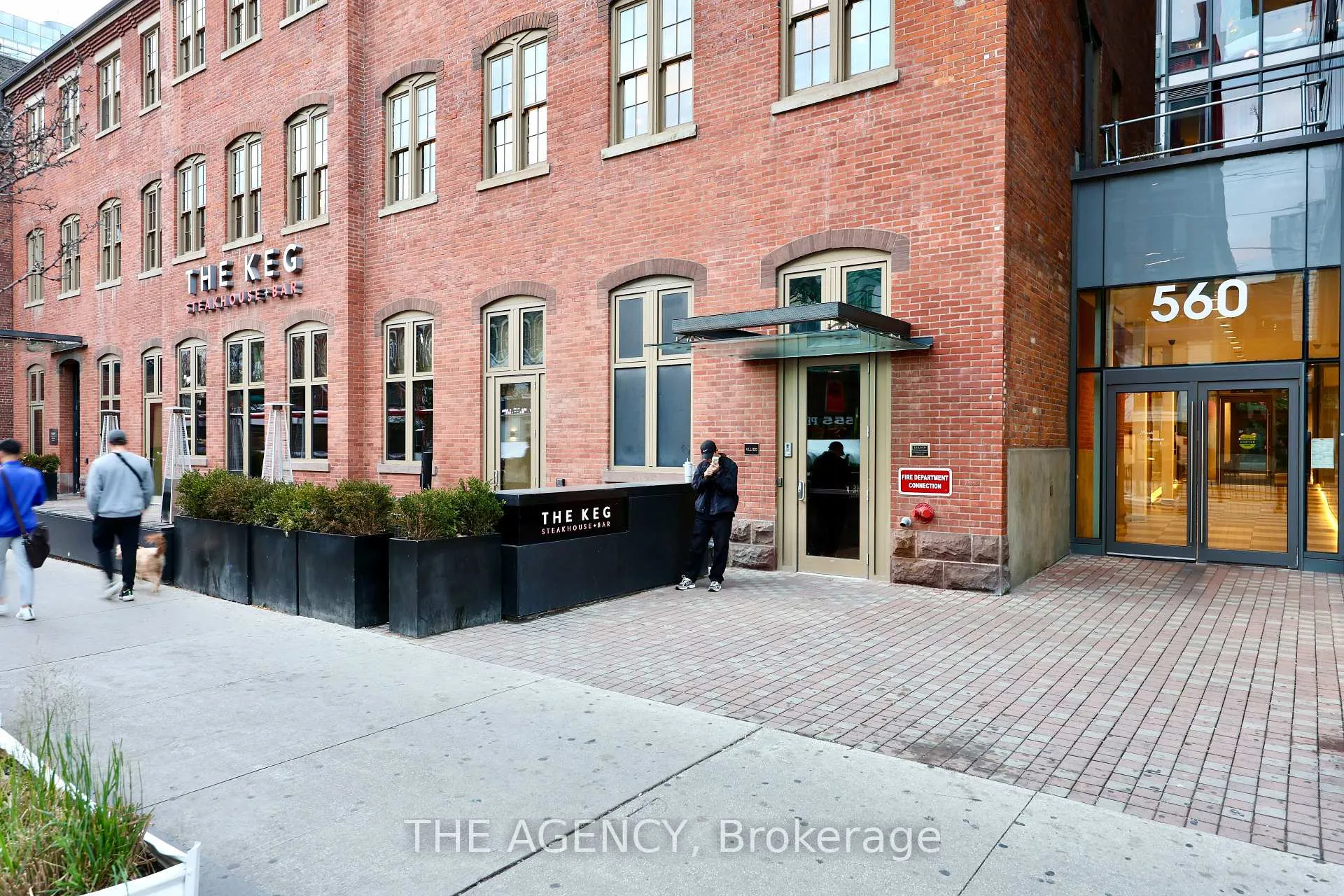 Photo 2 of Unit 1011, 560 King Street W, Toronto, Waterfront Communities — HOMEH