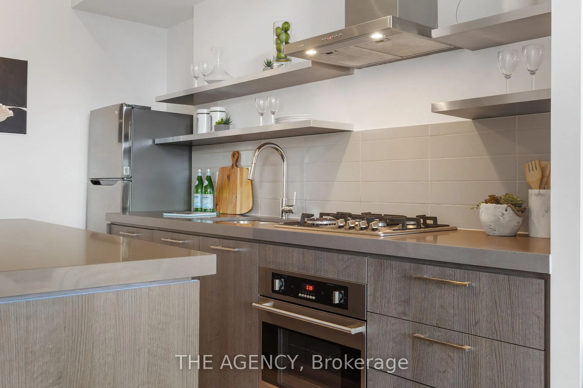 Photo 12 of Unit 1011, 560 King Street W, Toronto, Waterfront Communities — HOMEH