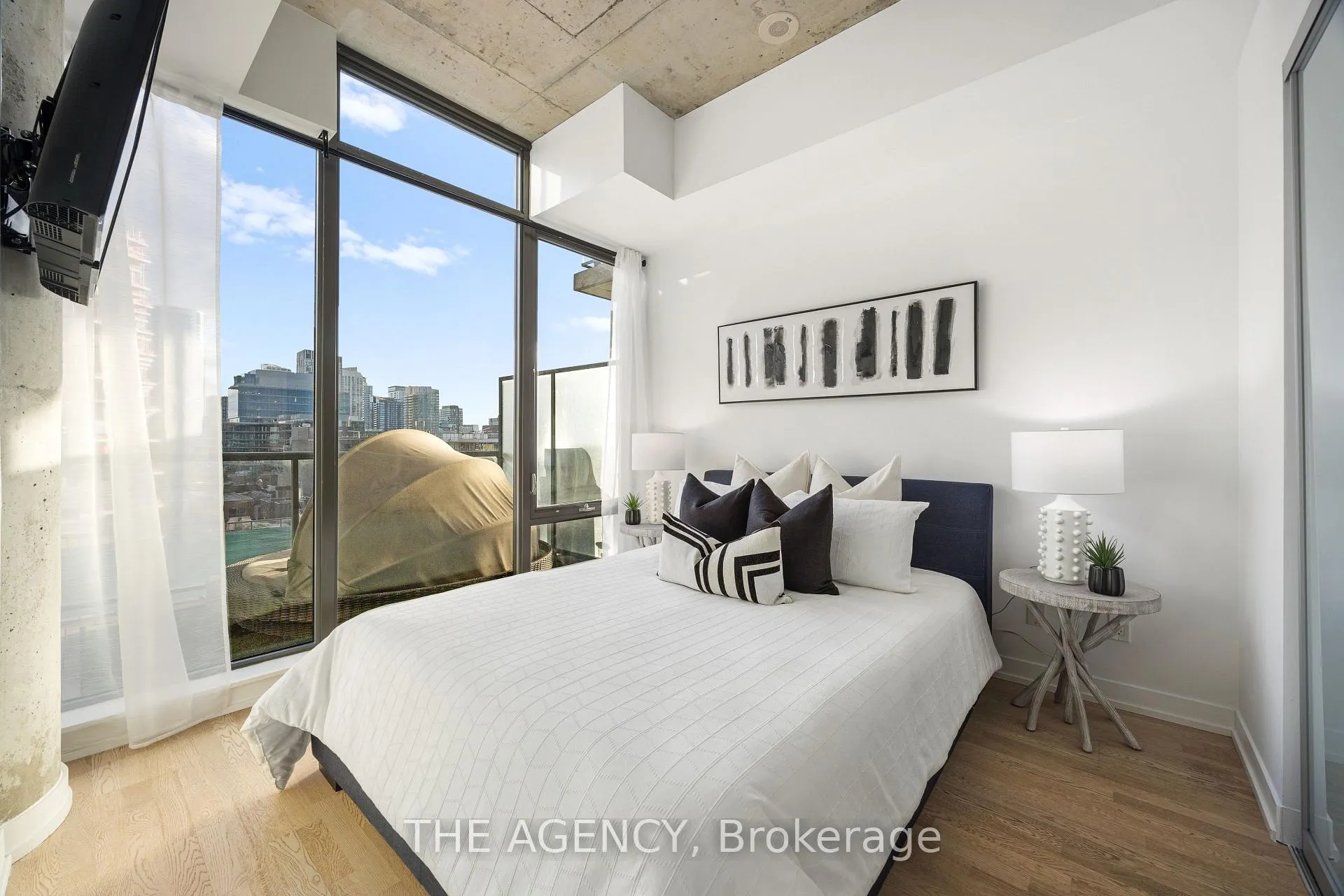 Photo 22 of Unit 1011, 560 King Street W, Toronto, Waterfront Communities — HOMEH