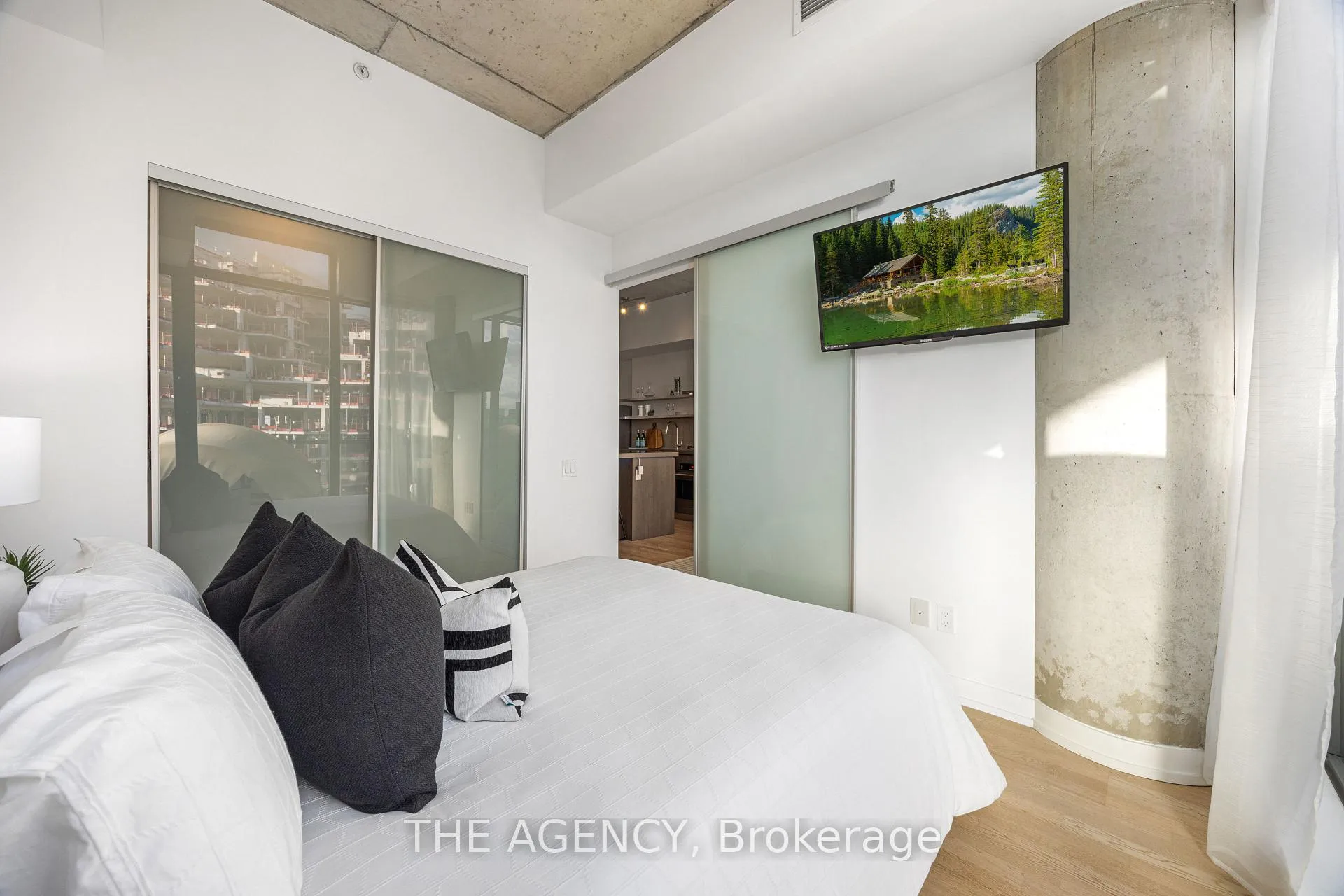 Photo 23 of Unit 1011, 560 King Street W, Toronto, Waterfront Communities — HOMEH