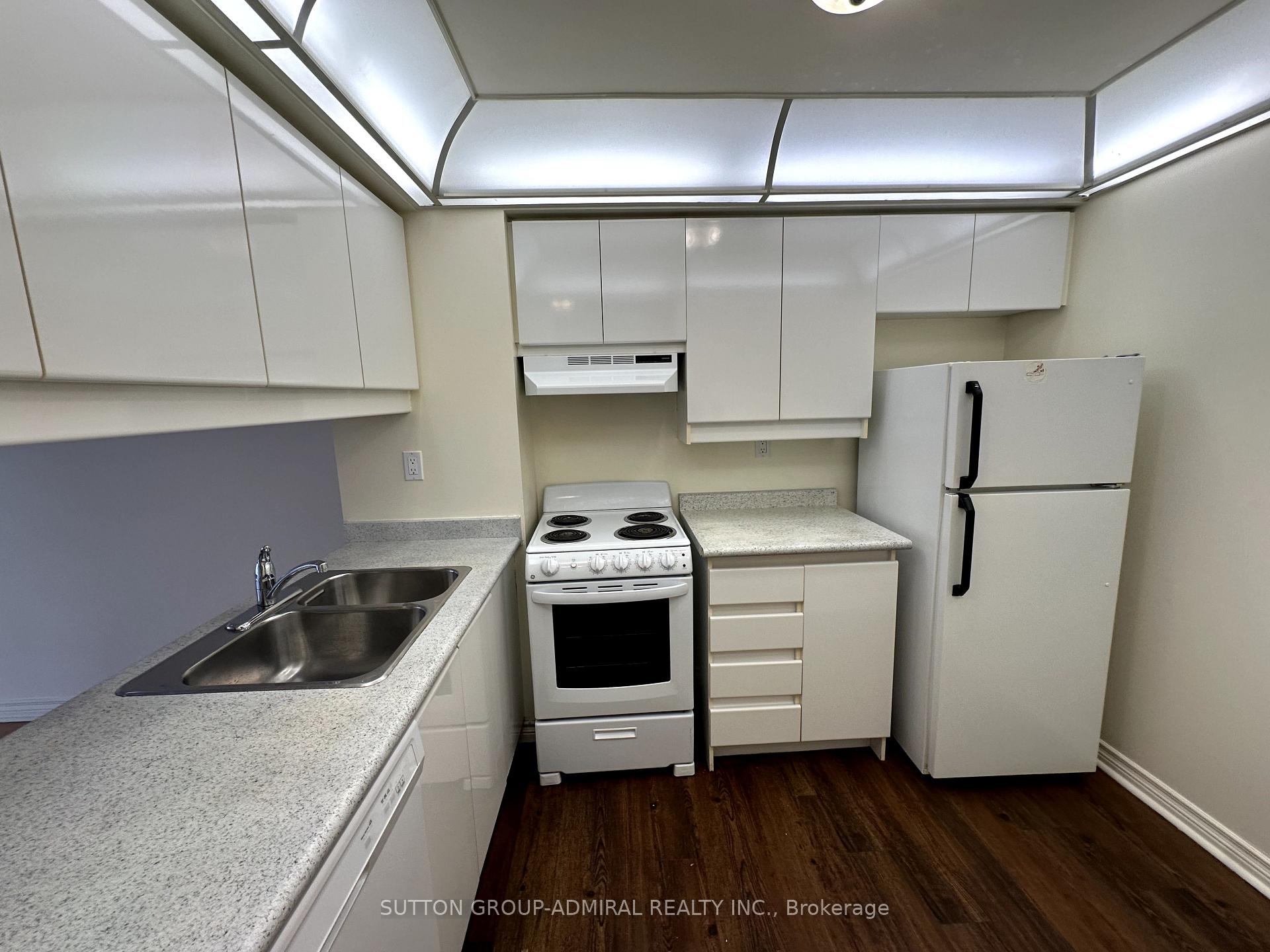 Photo 9 of Unit 1108, 736 Bay Street, Toronto, Bay Street Corridor — HOMEH