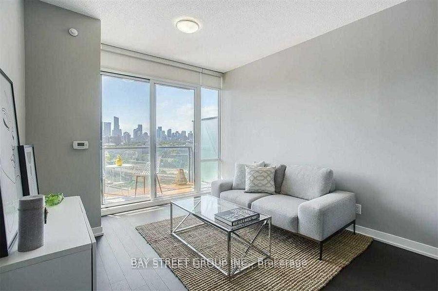 Photo 5 of Unit N919, 120 Bayview Avenue, Toronto, Waterfront Communities — HOMEH